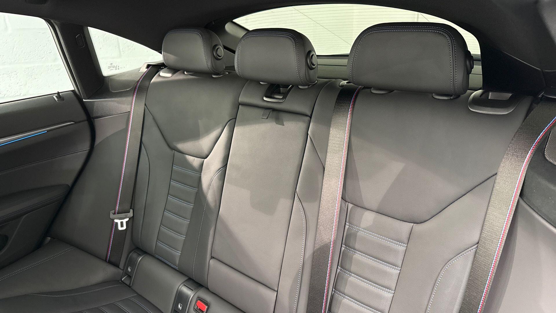BMW i4 view 12