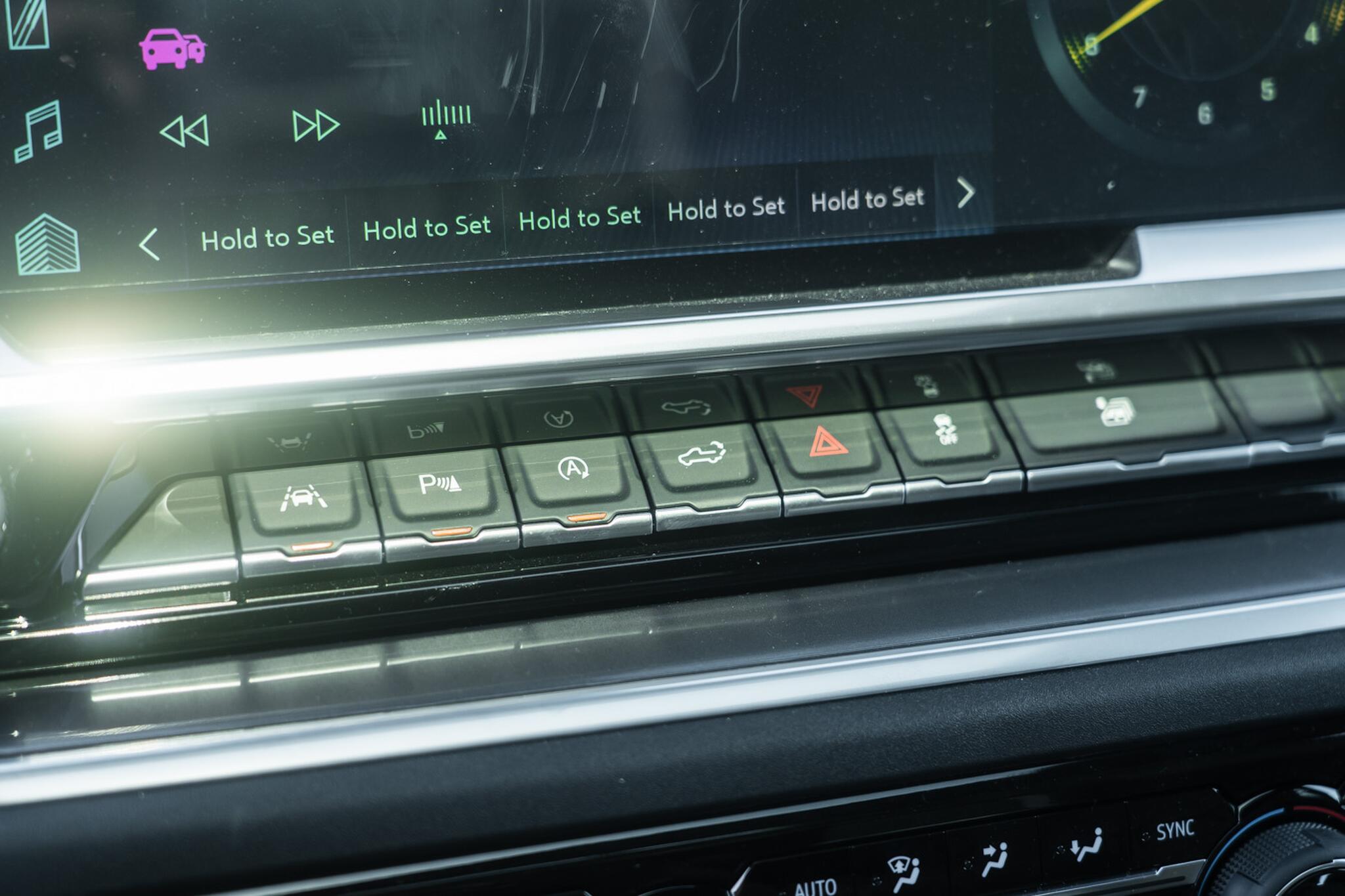 Chevrolet Silverado view 61