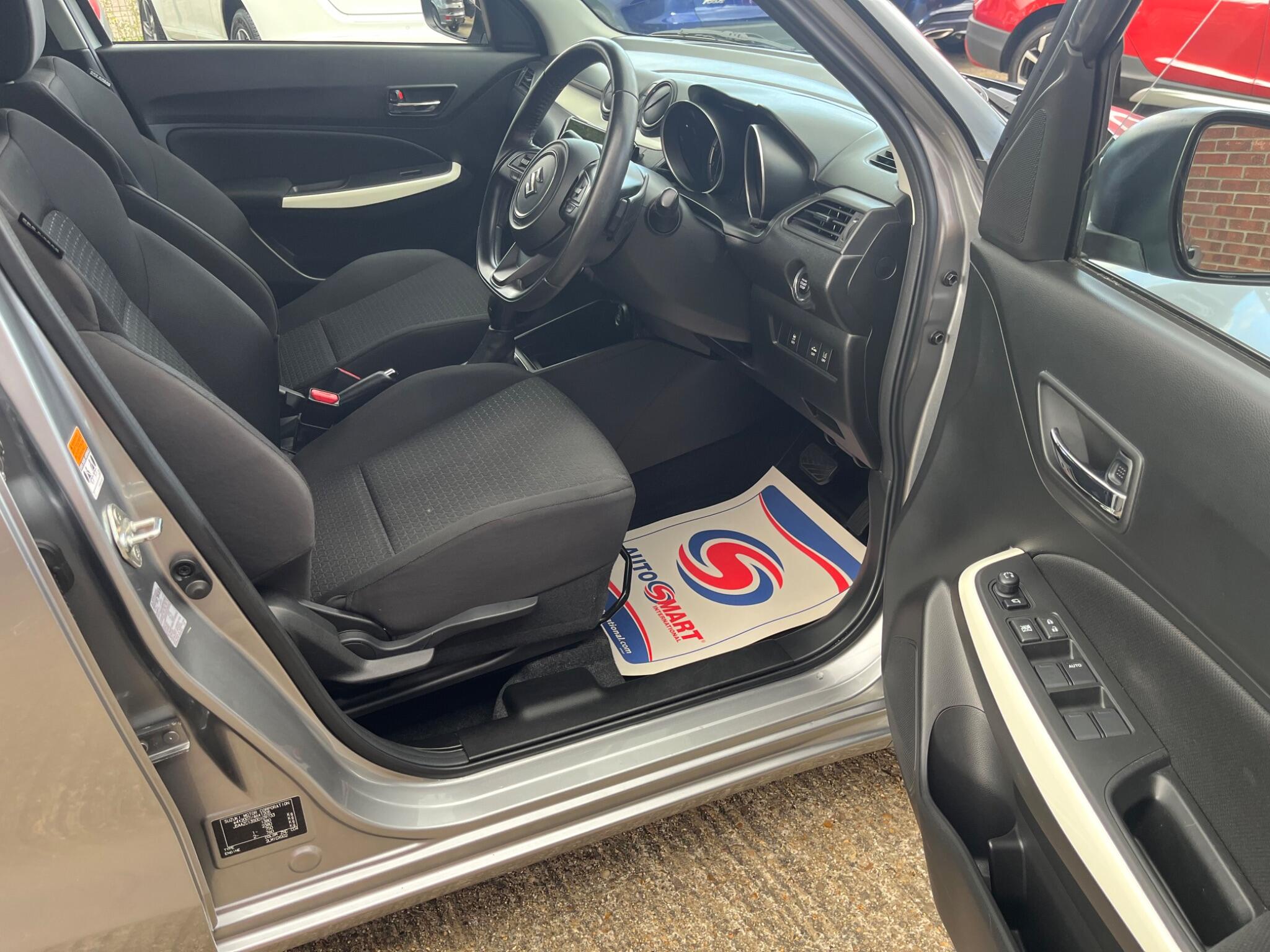 Suzuki Swift view 24