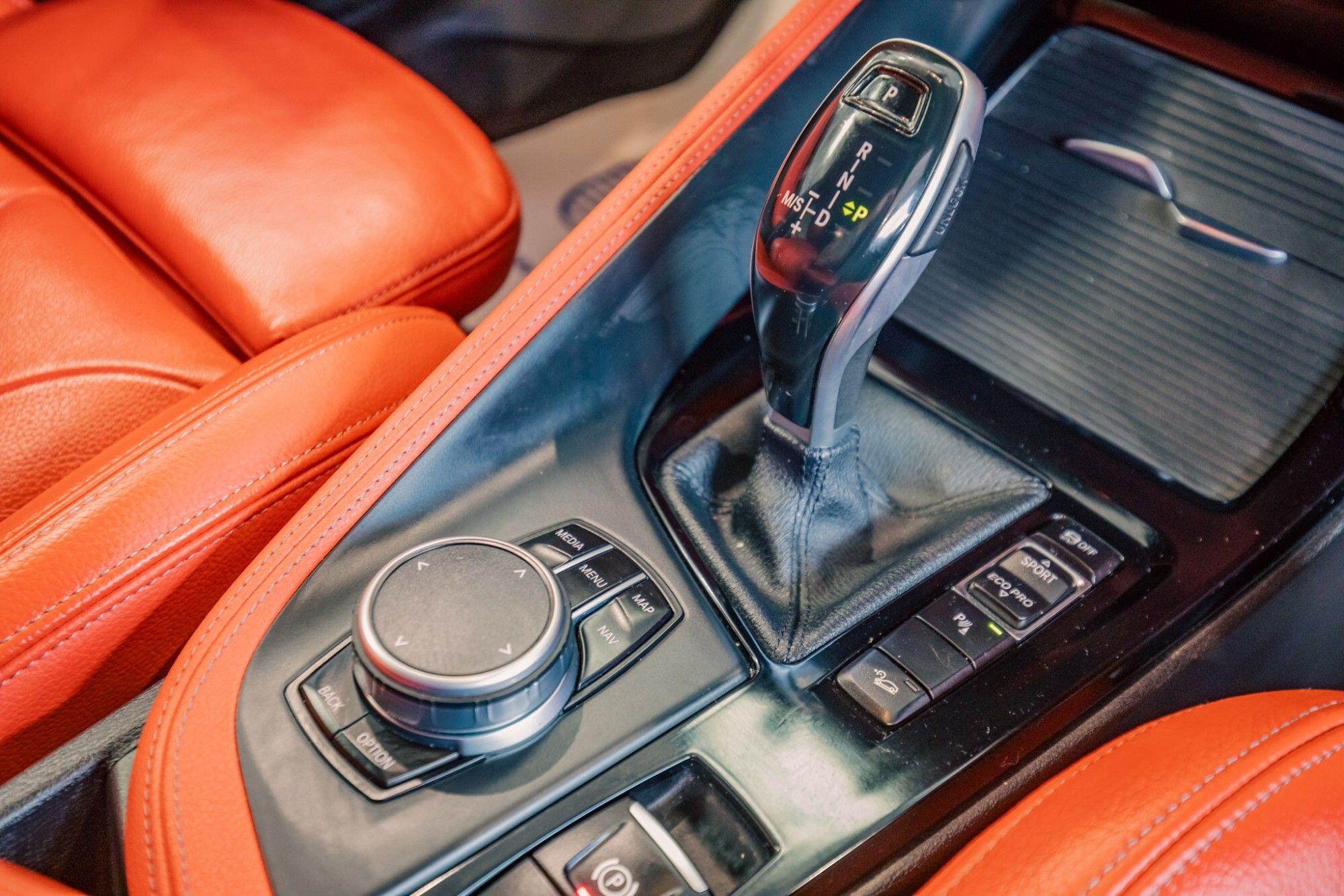 BMW X2 view 18