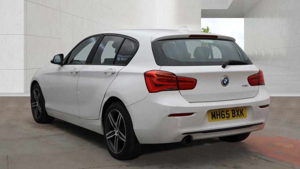 BMW 1 Series view 2