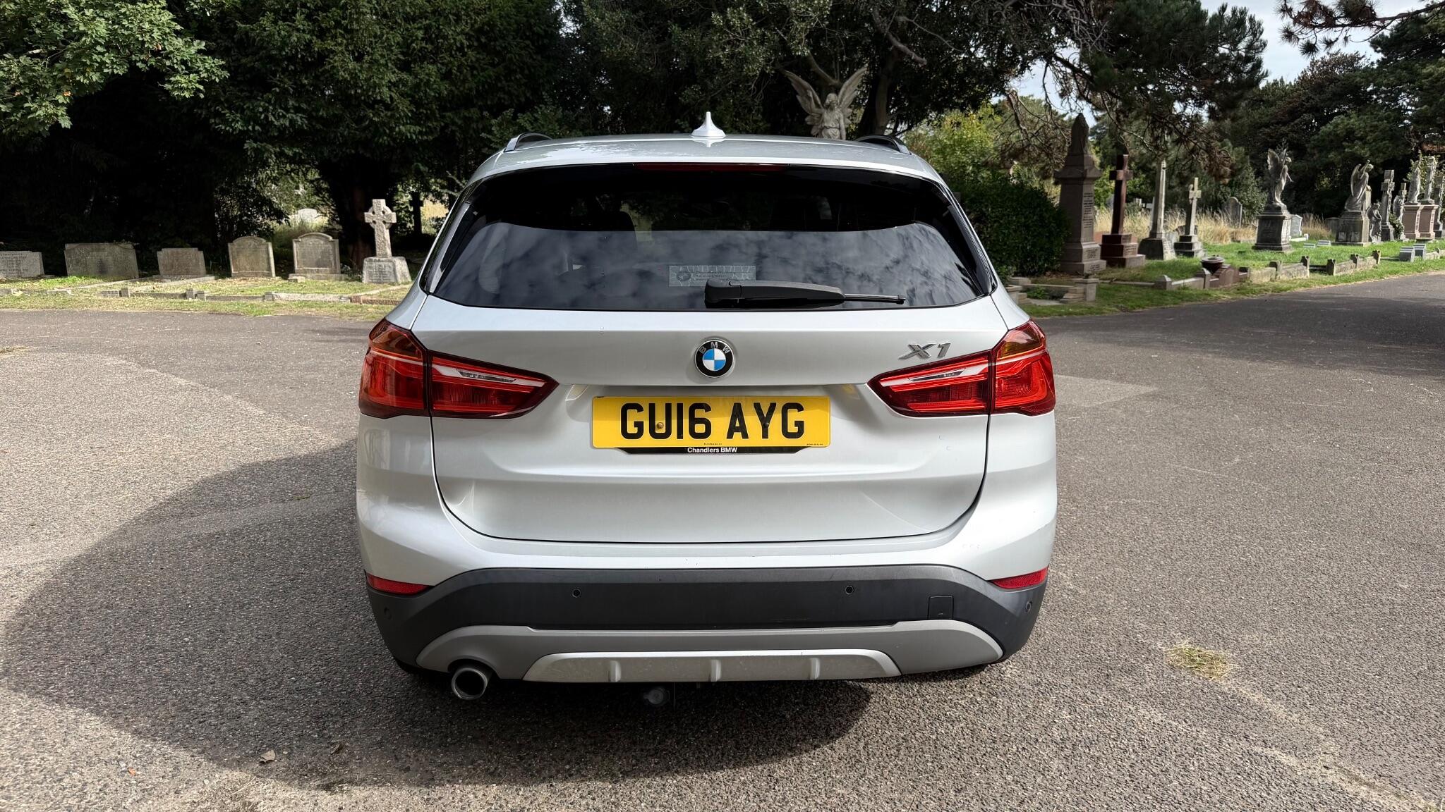 BMW X1 view 19