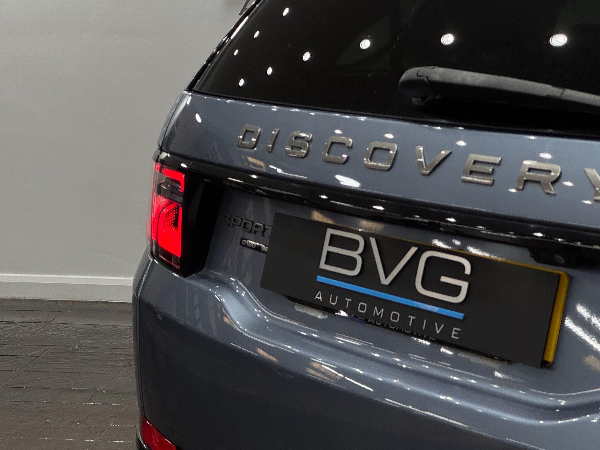Land Rover Discovery Sport view 22