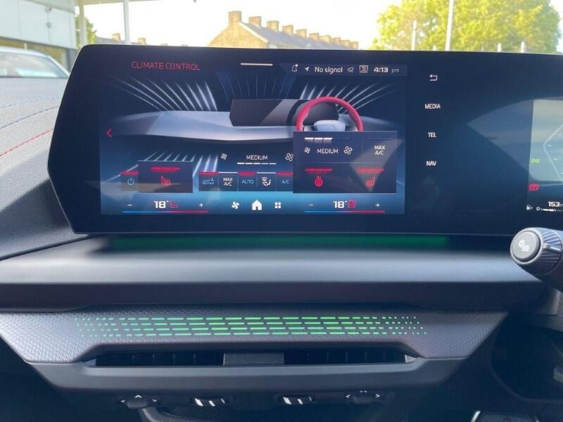 BMW 1 Series view 30