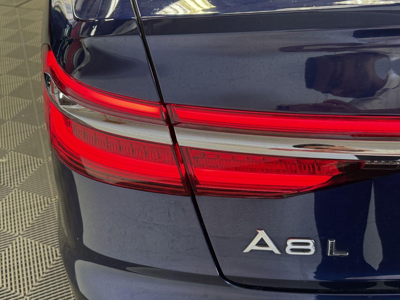 Audi A8 view 28