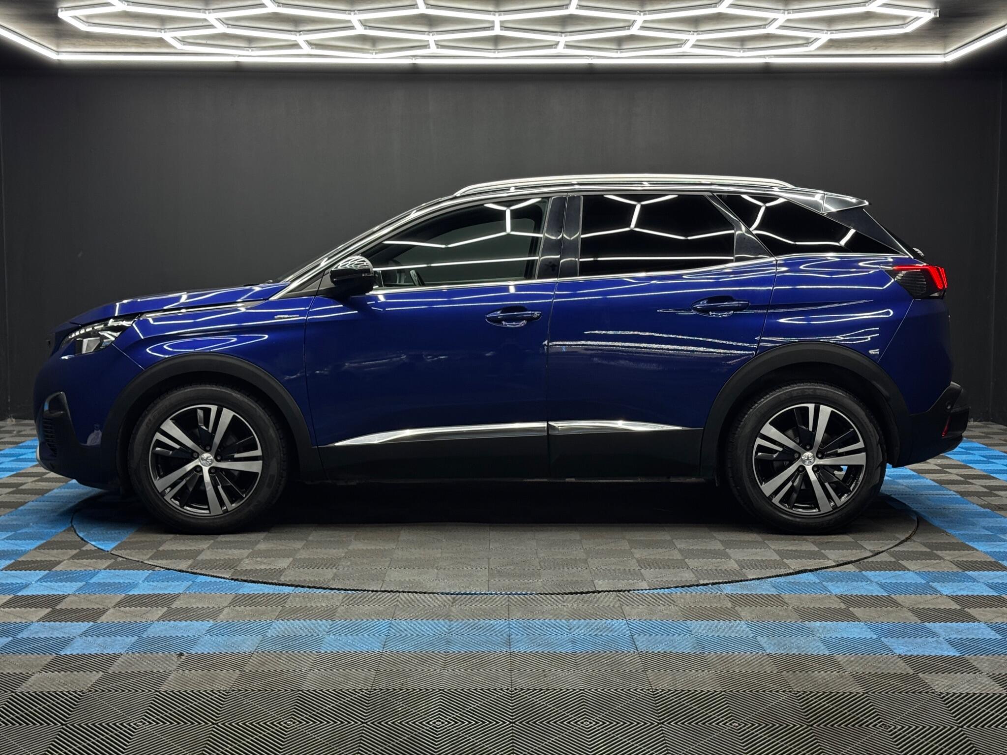 Peugeot 3008 view 8