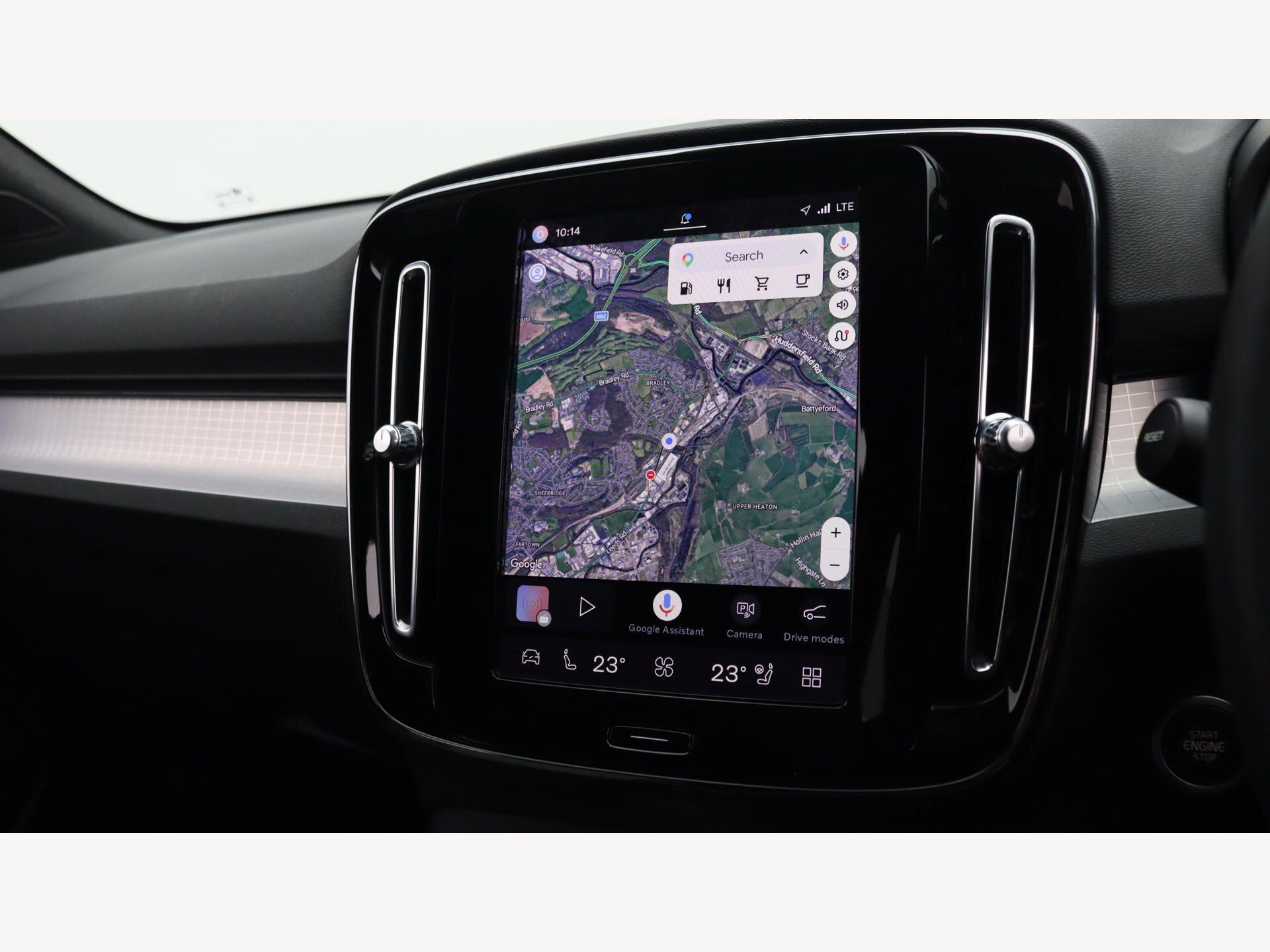 Volvo XC40 view 19