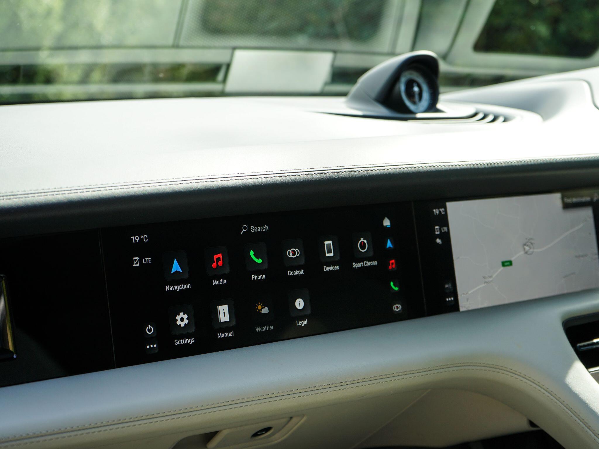 Porsche Taycan view 26