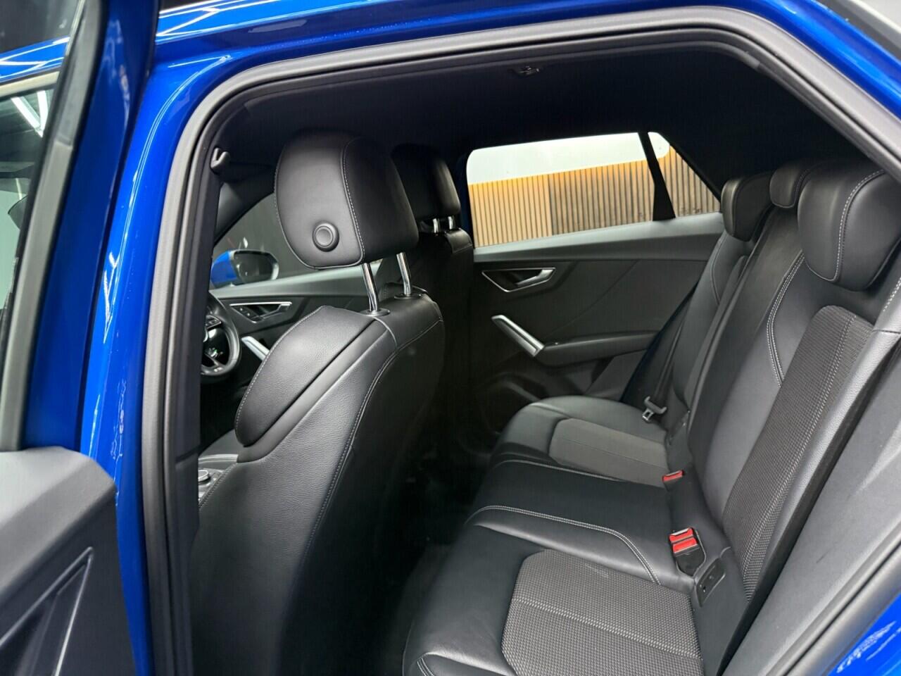 Audi Q2 view 44