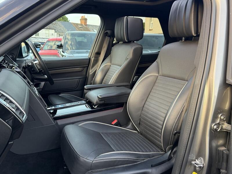 Land Rover Discovery 3 view 32
