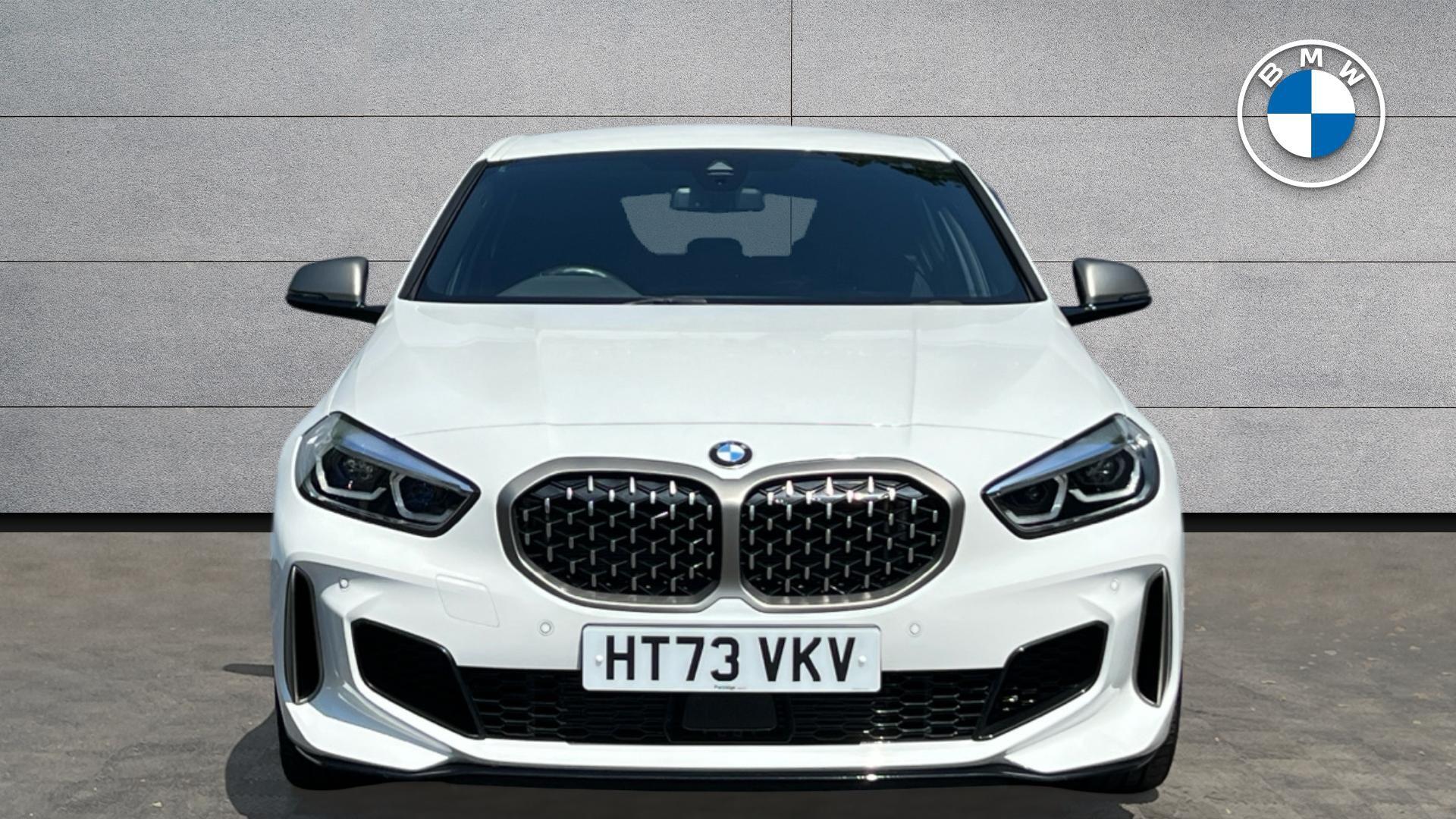 BMW 1 Series view 16