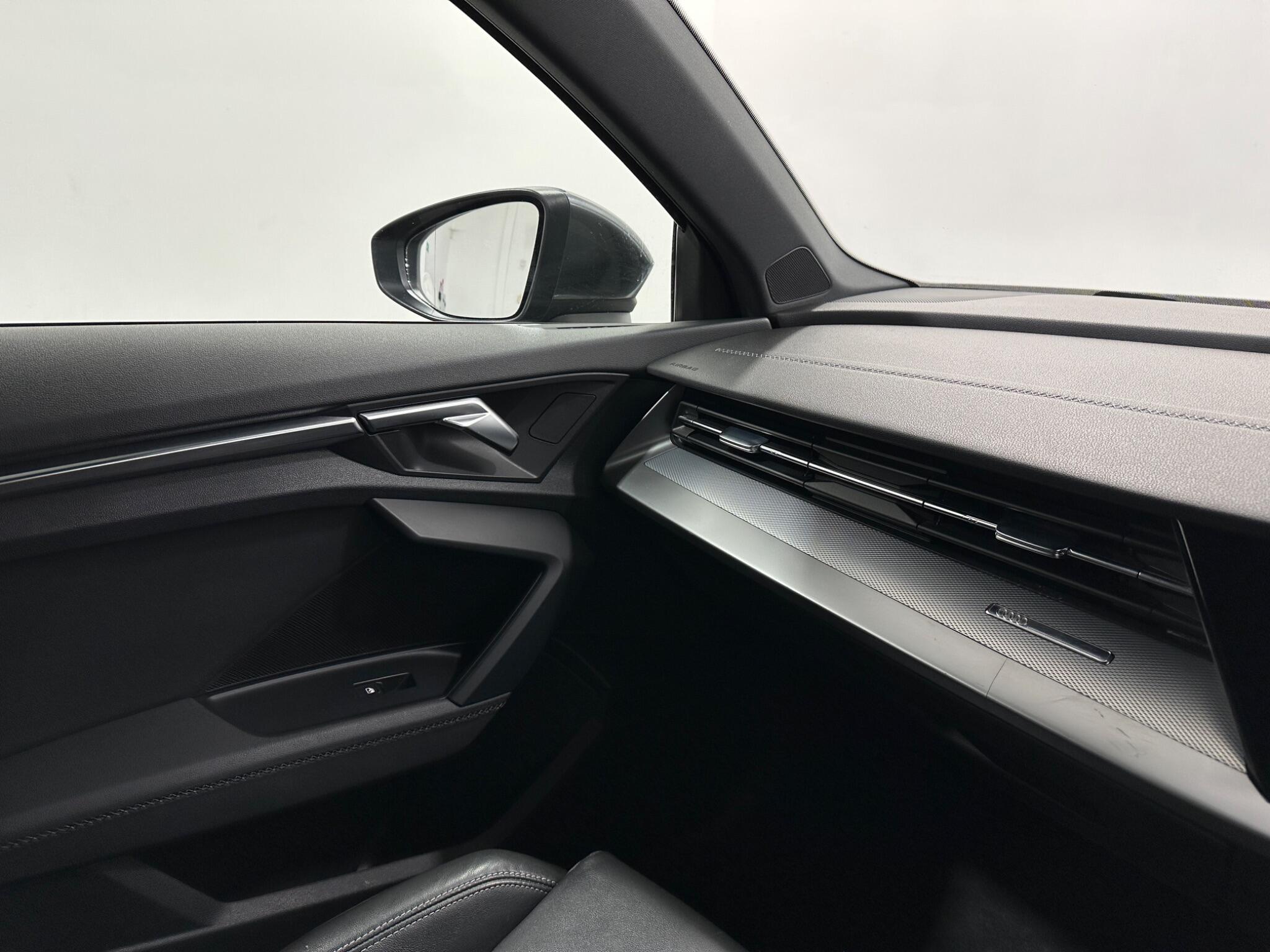 Audi A3 view 24