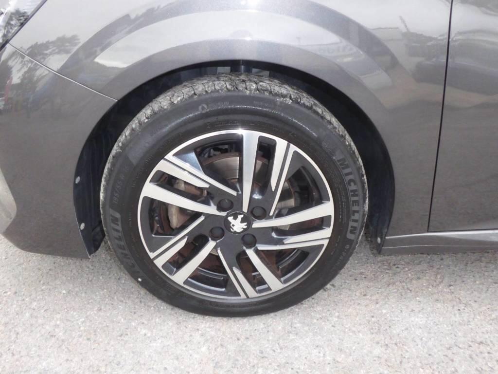 Peugeot 208 view 20