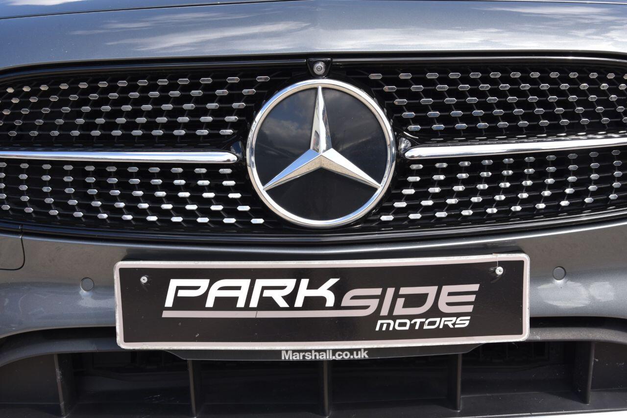 Mercedes-Benz E Class view 14