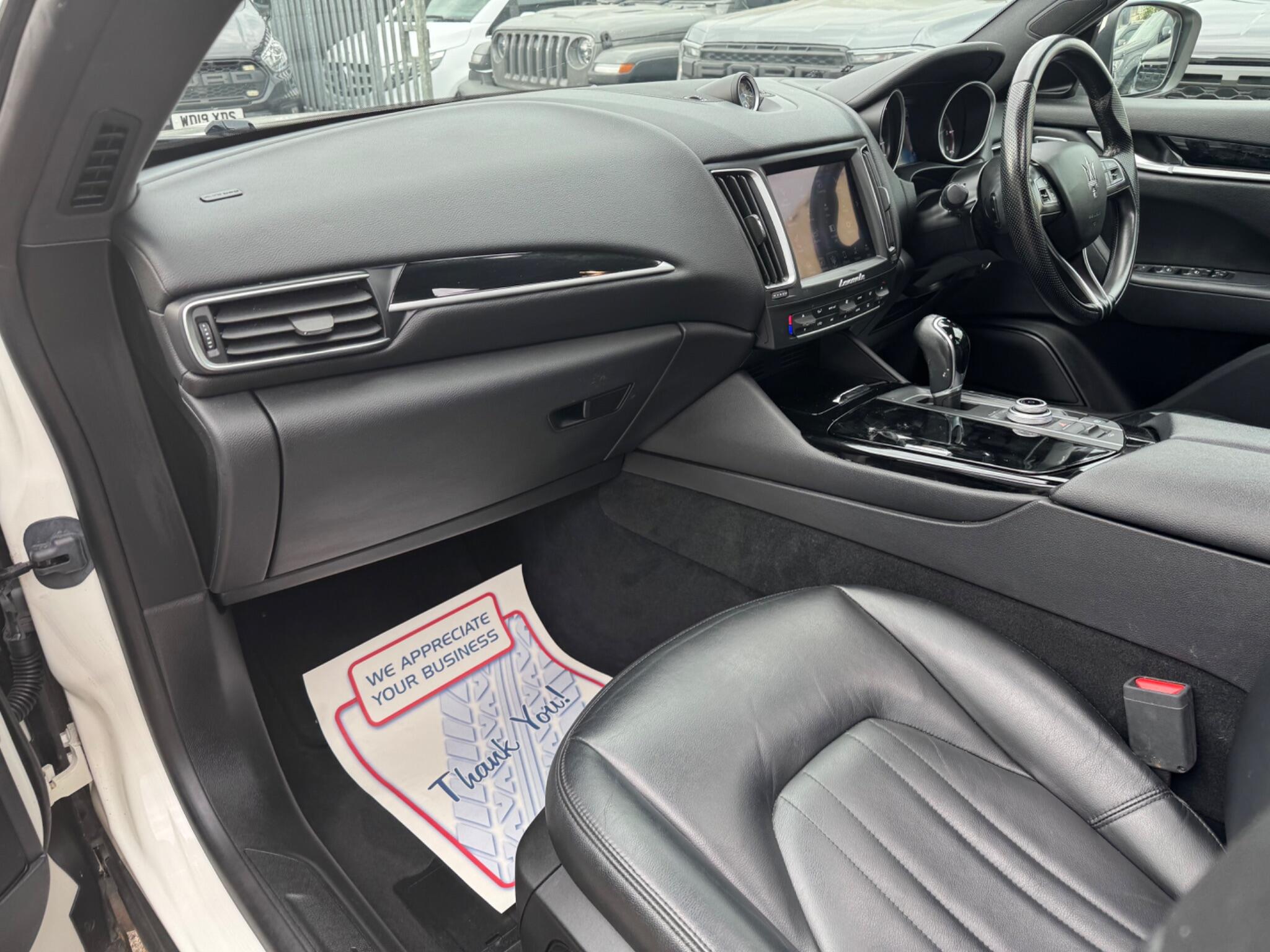 Maserati Levante view 61