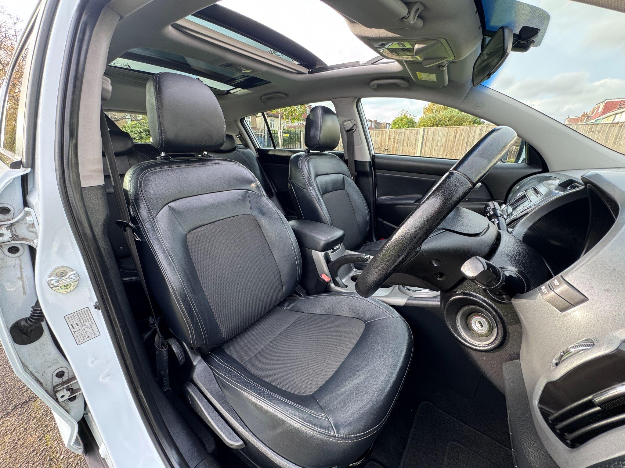 2015 Kia Sportage image 40