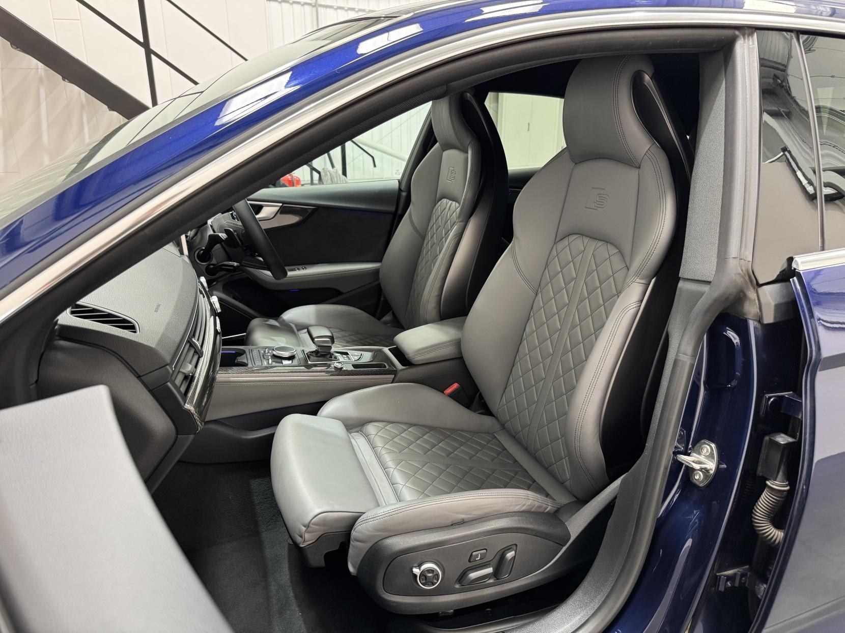 Audi S5 view 50