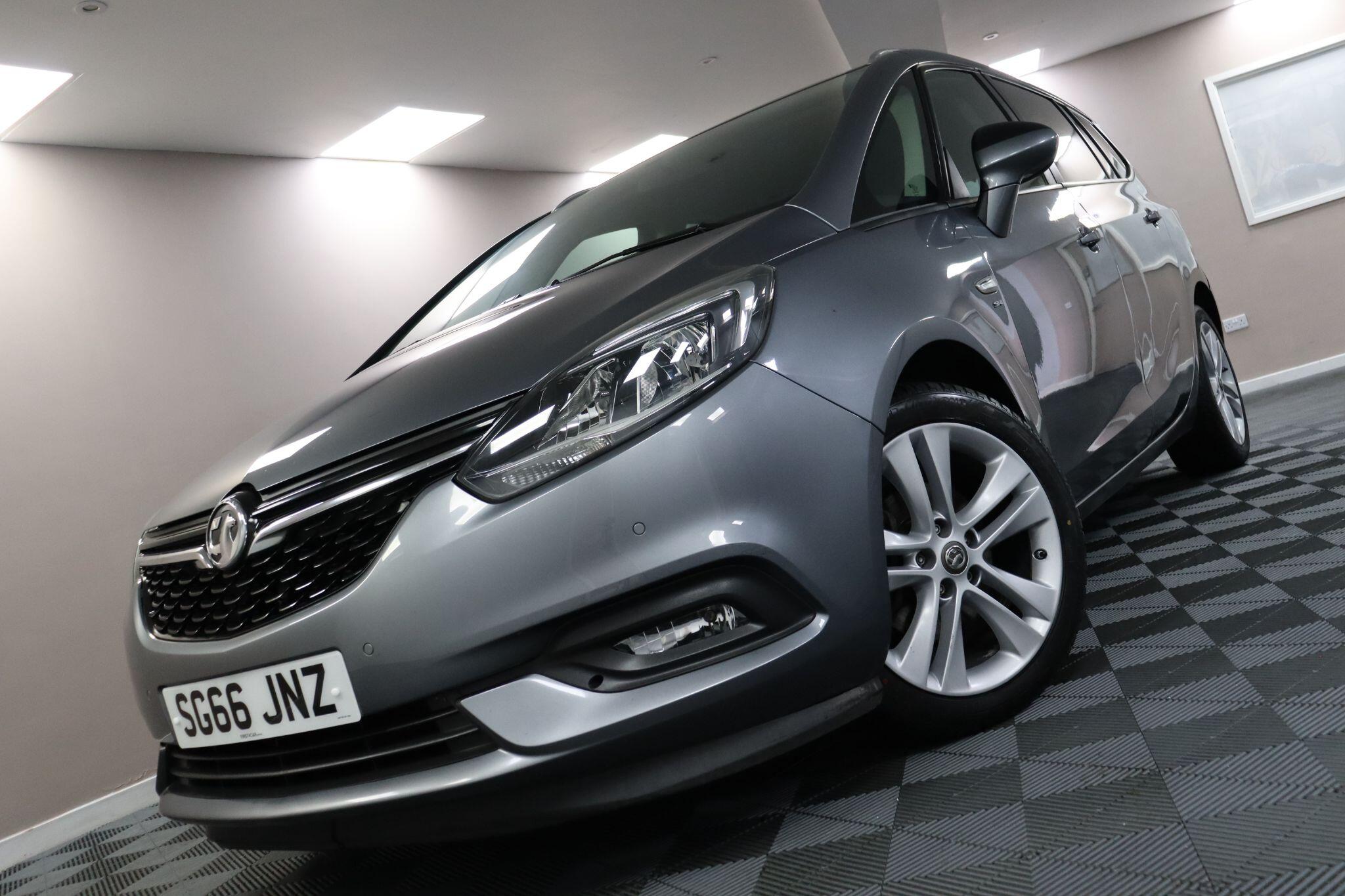 Vauxhall Zafira Tourer view 32