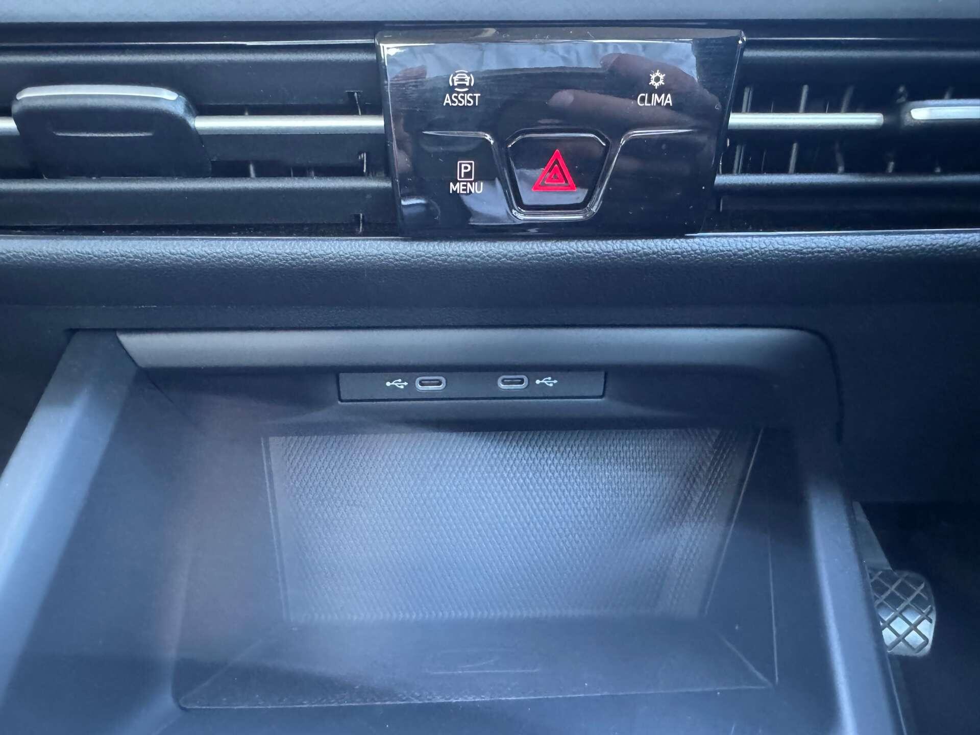 Volkswagen Golf view 38