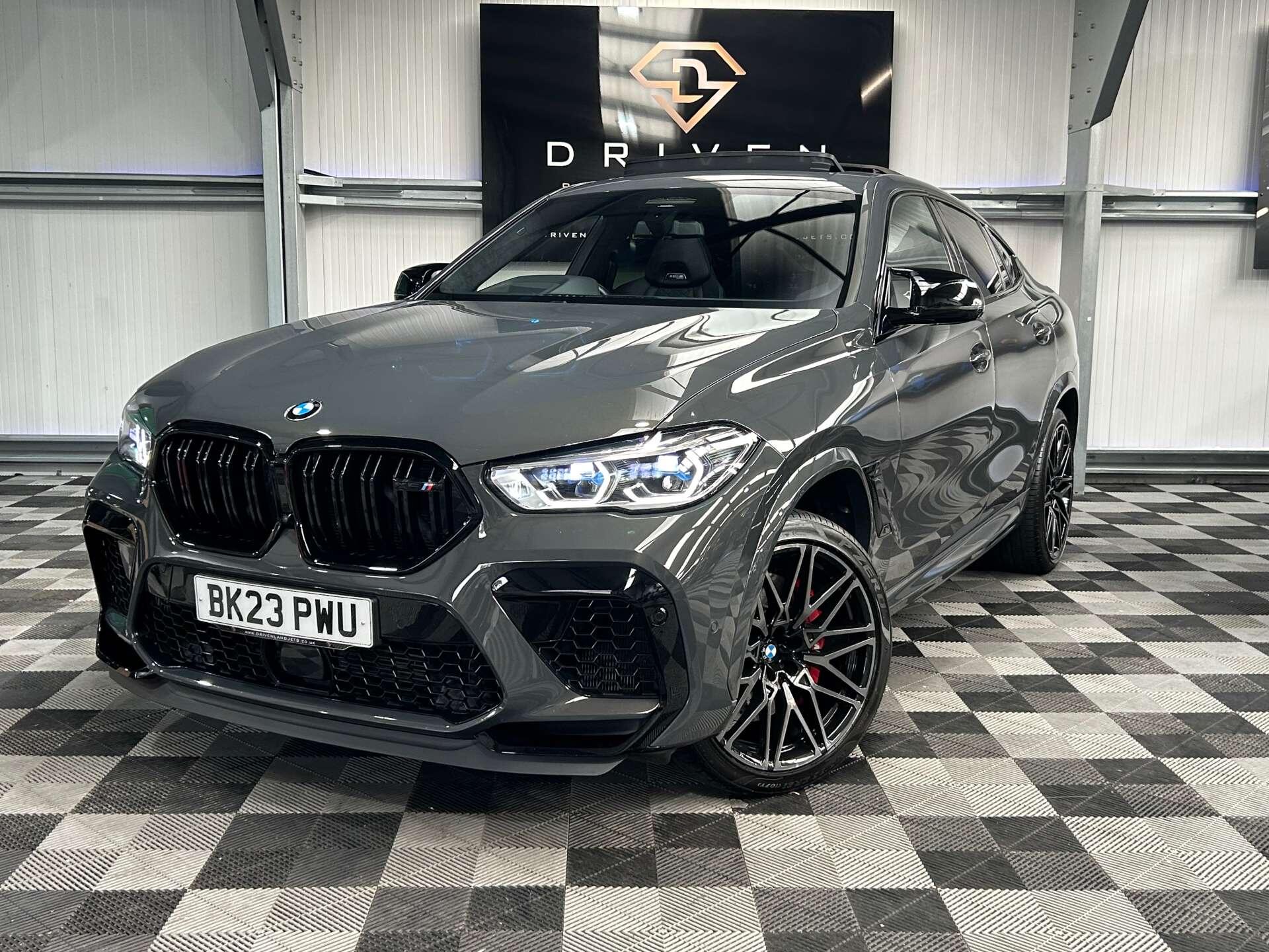BMW X6 M view 5