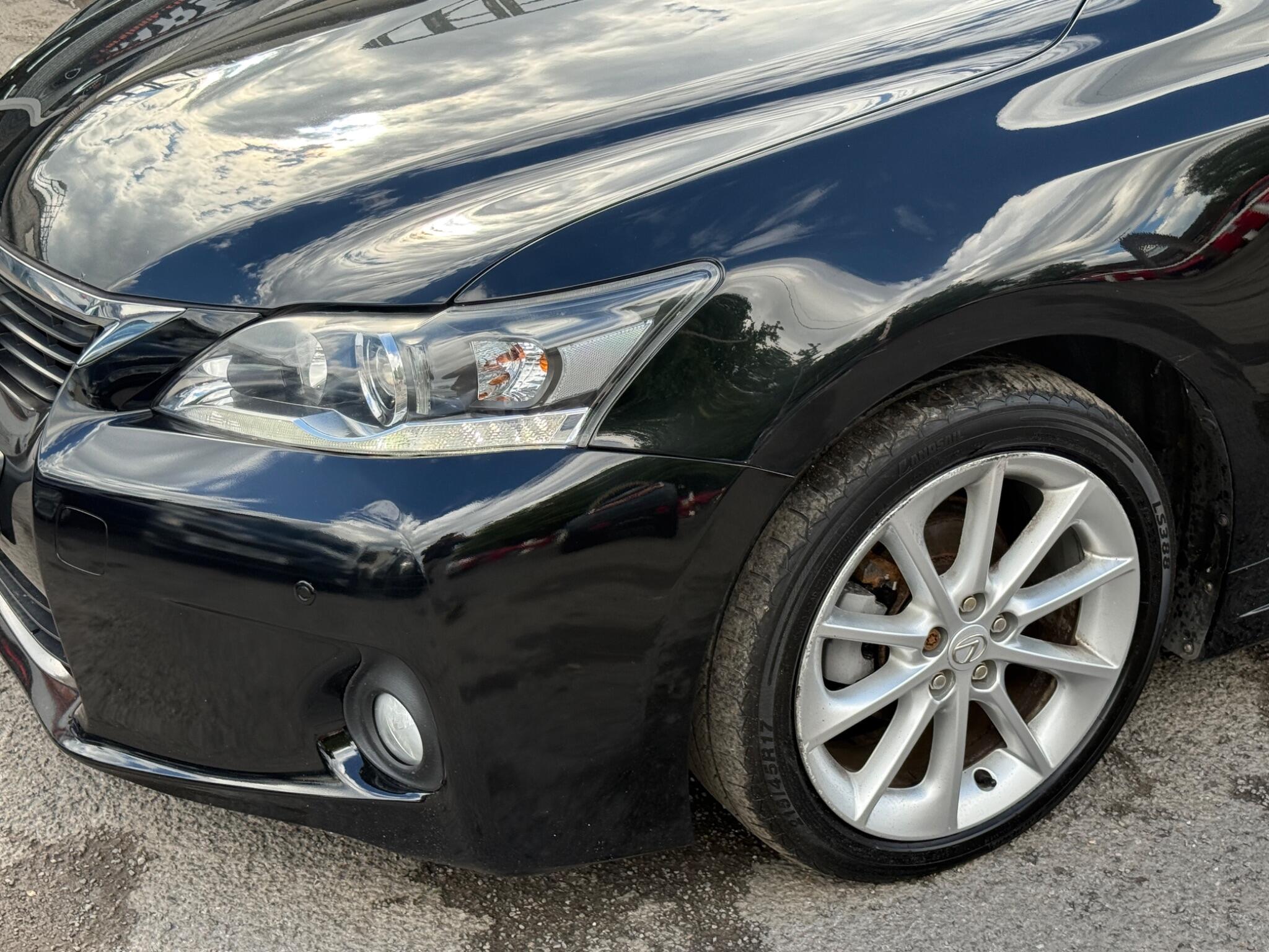 Lexus CT - Image 24