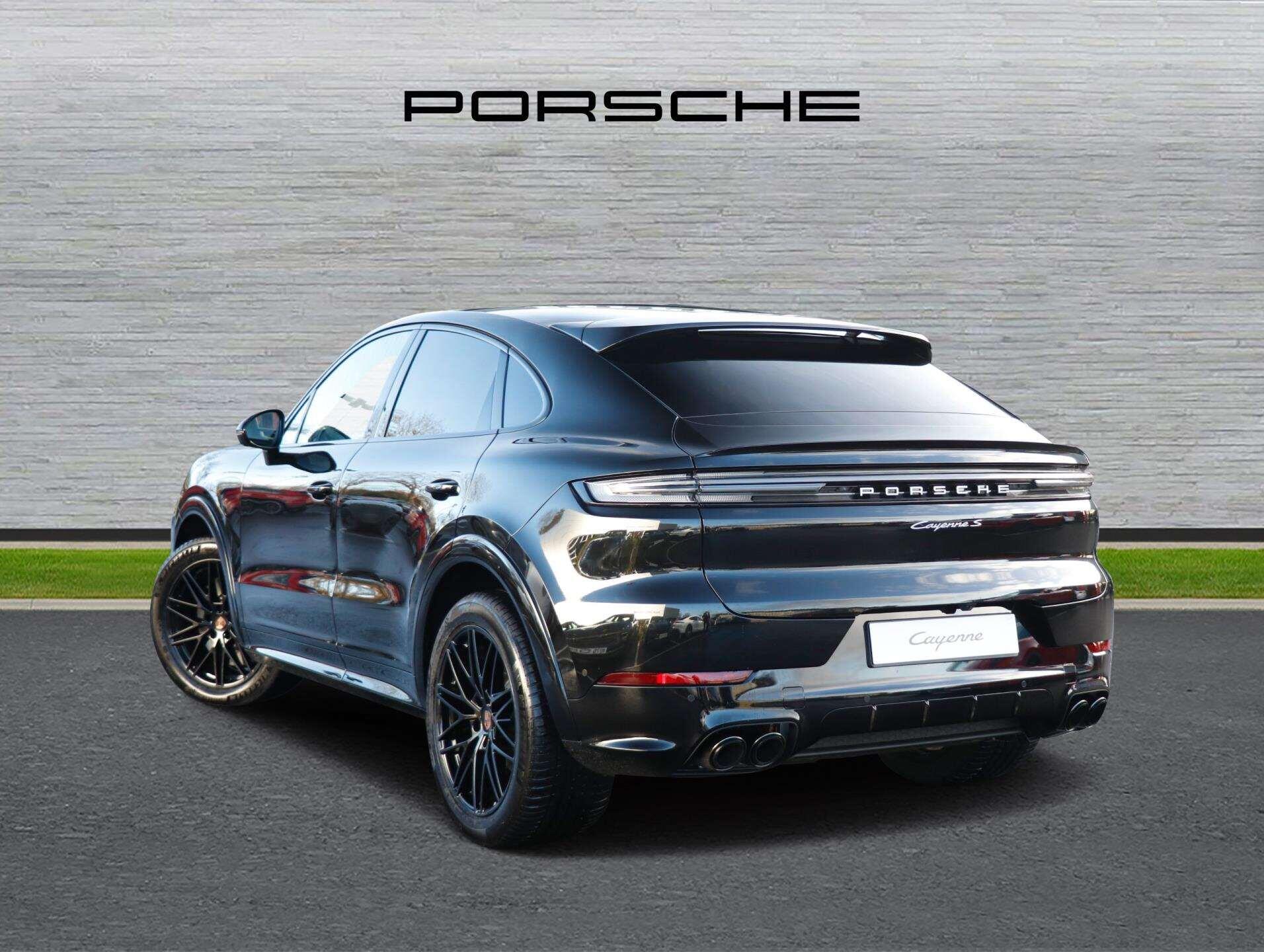 Porsche Cayenne view 5