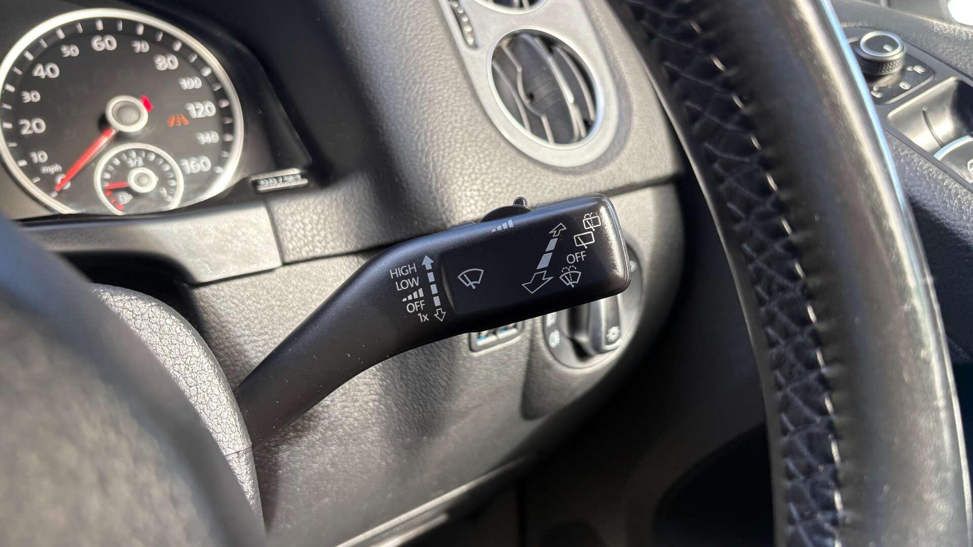 Volkswagen Tiguan view 22