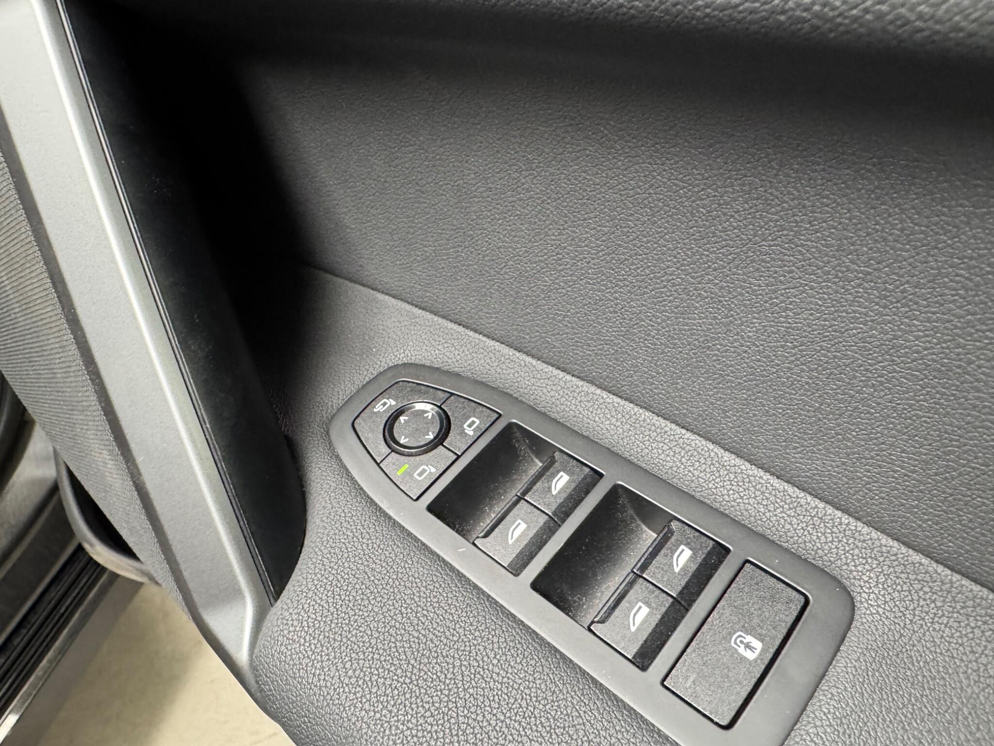 BMW Ix view 15