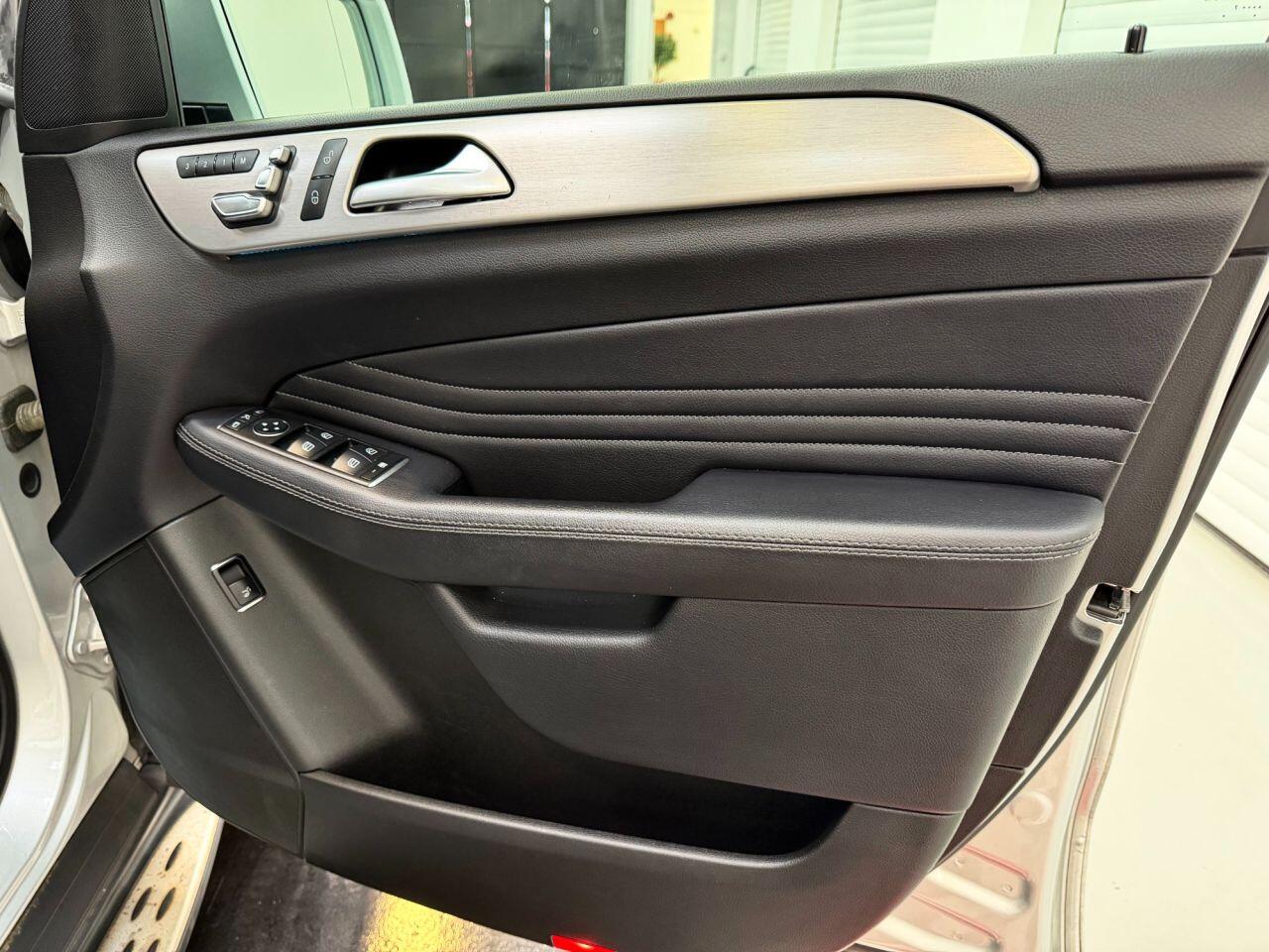 Mercedes-Benz Gle view 43