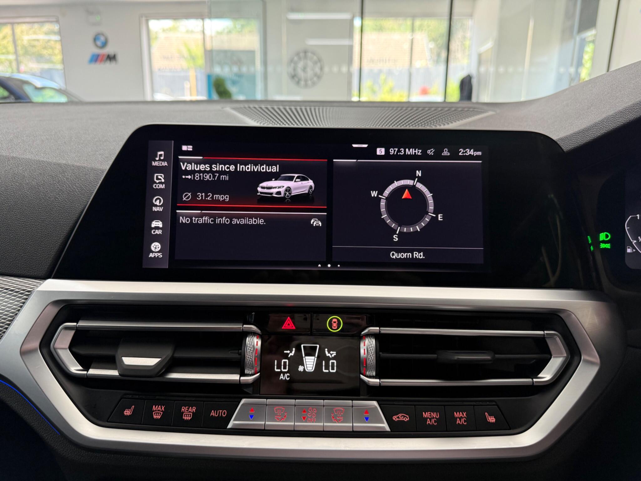 BMW 3 Series view 14