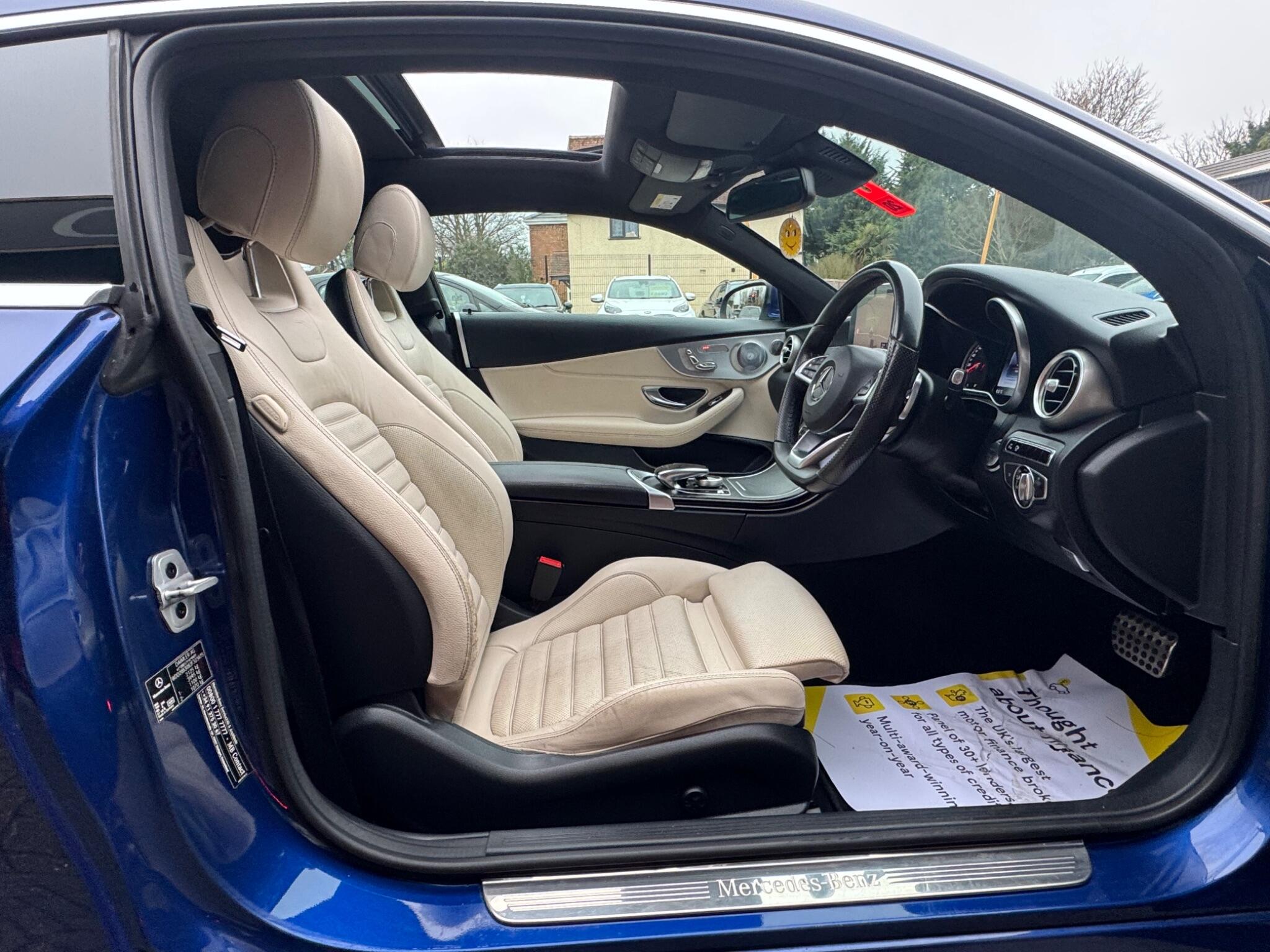 Mercedes-Benz C Class view 13