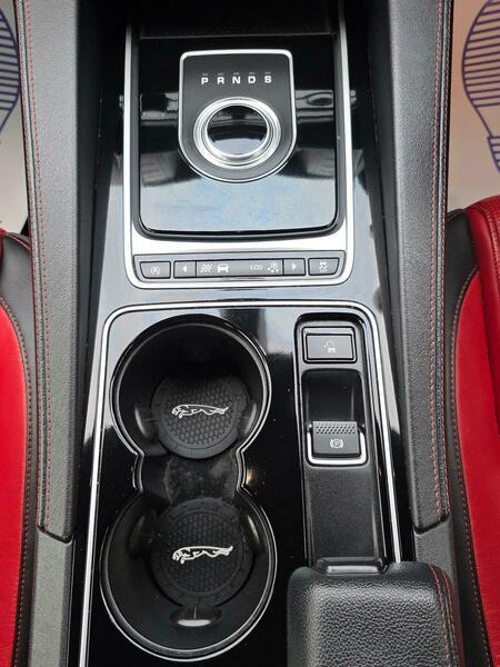 2017 Jaguar F-PACE 2.0 D180 R-Sport Auto AWD Euro 6 (s/s) 5dr • 74,795 miles image 29
