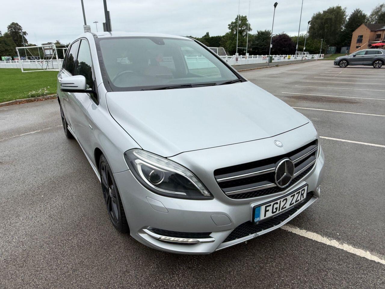 Mercedes-Benz B Class view 11