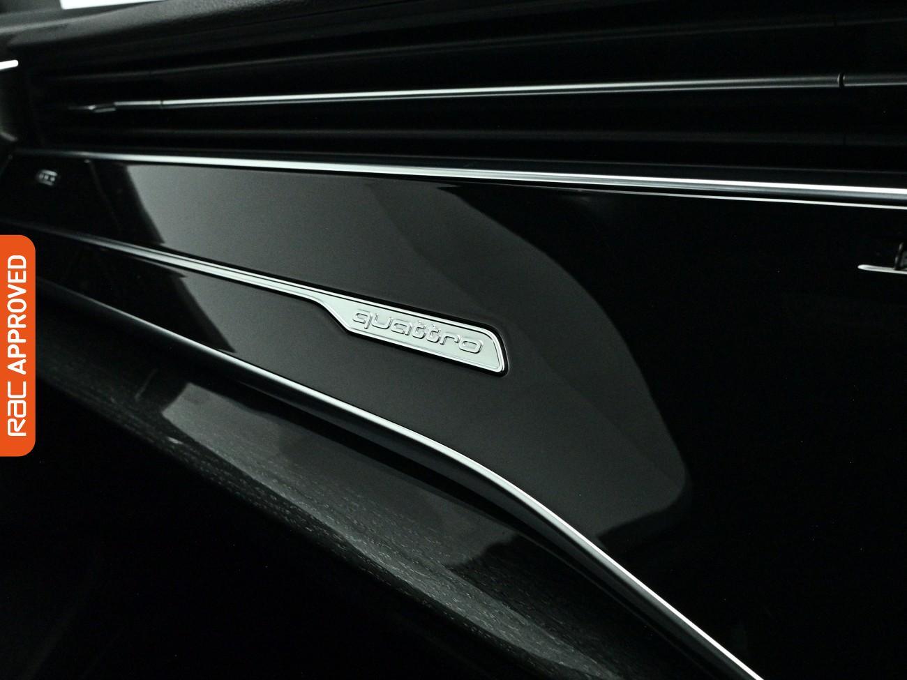 Audi Q7 view 23