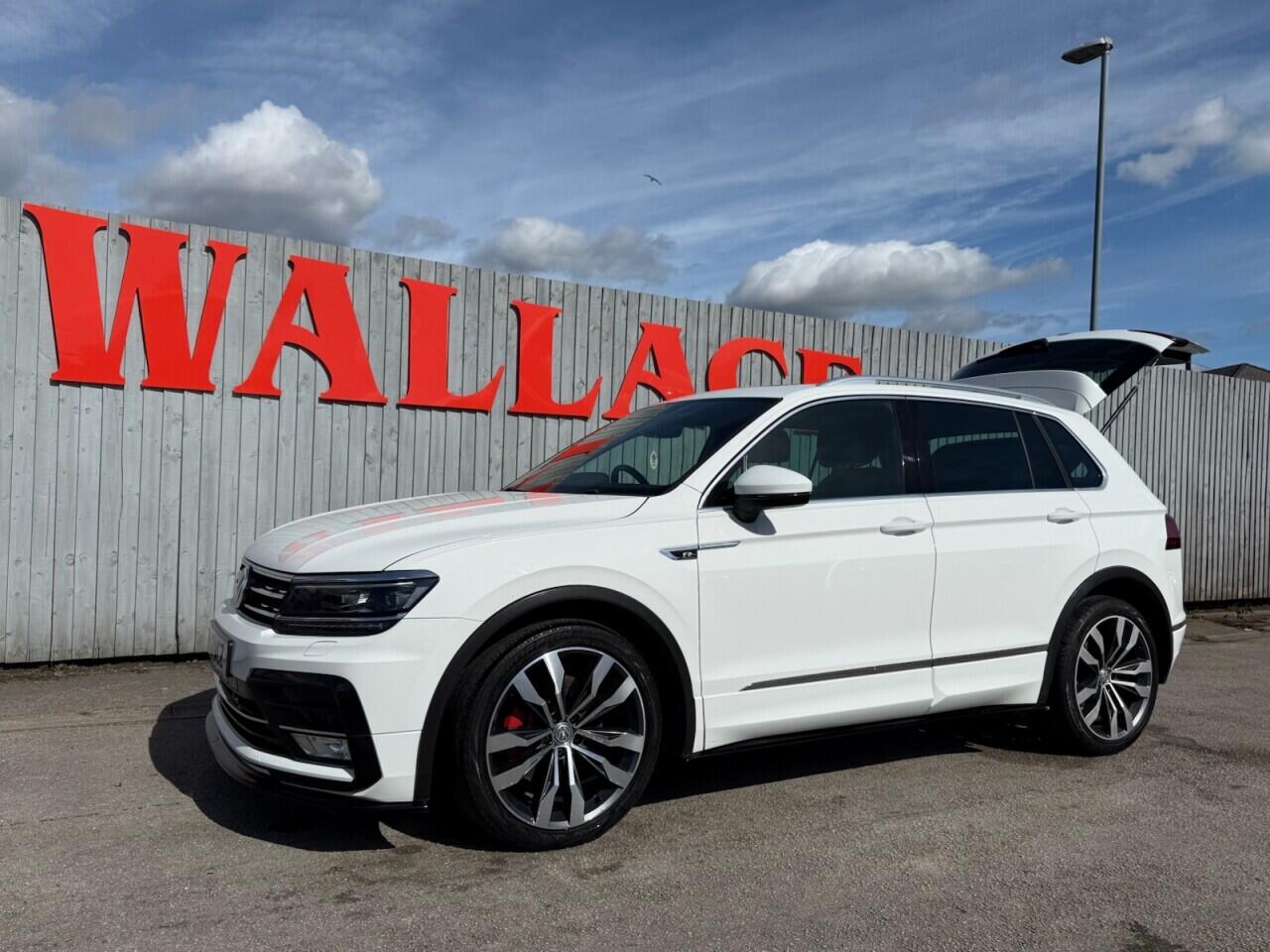Volkswagen Tiguan view 15
