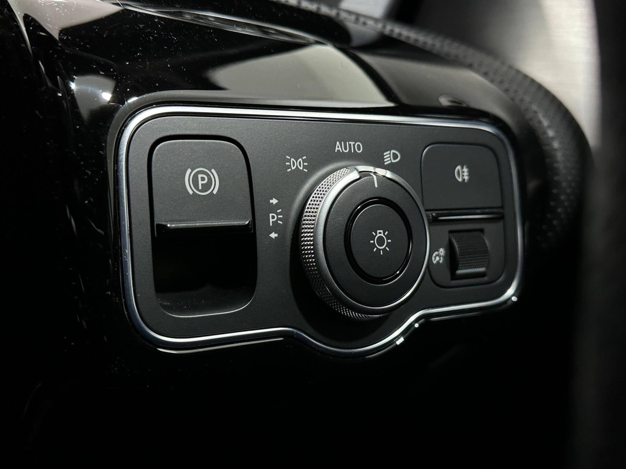 Mercedes-Benz A Class view 18
