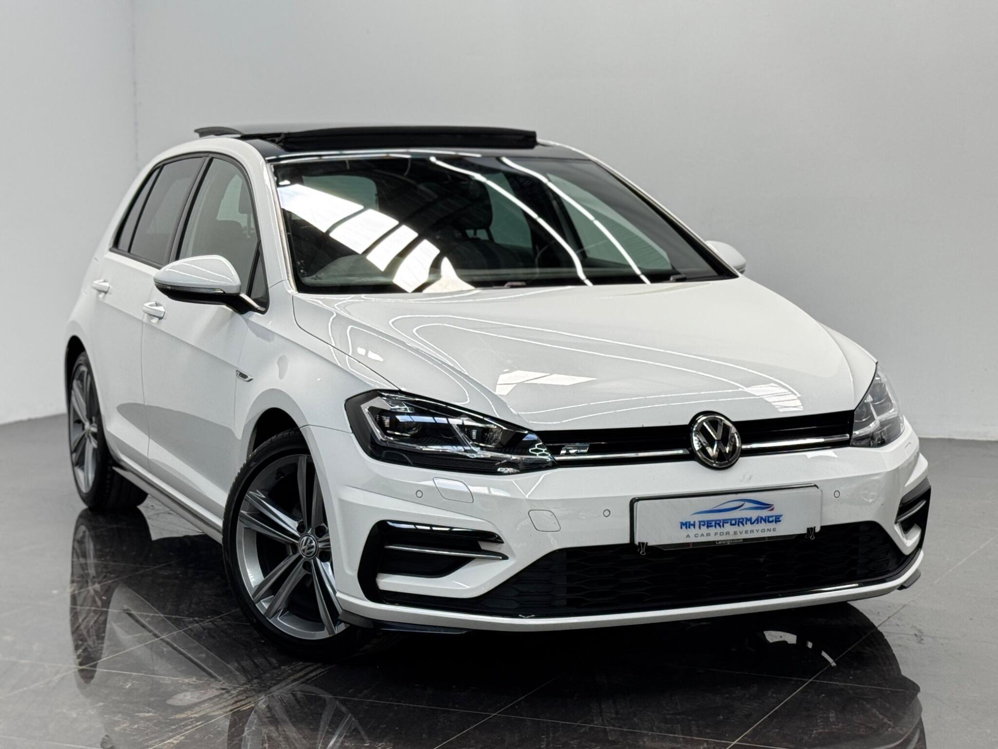Volkswagen Golf view 3