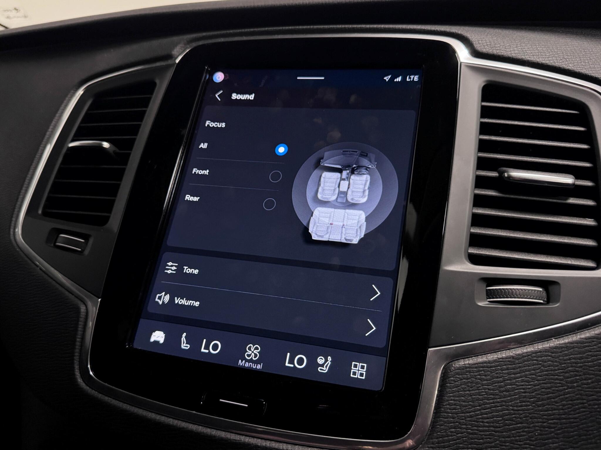 Volvo XC90 view 55