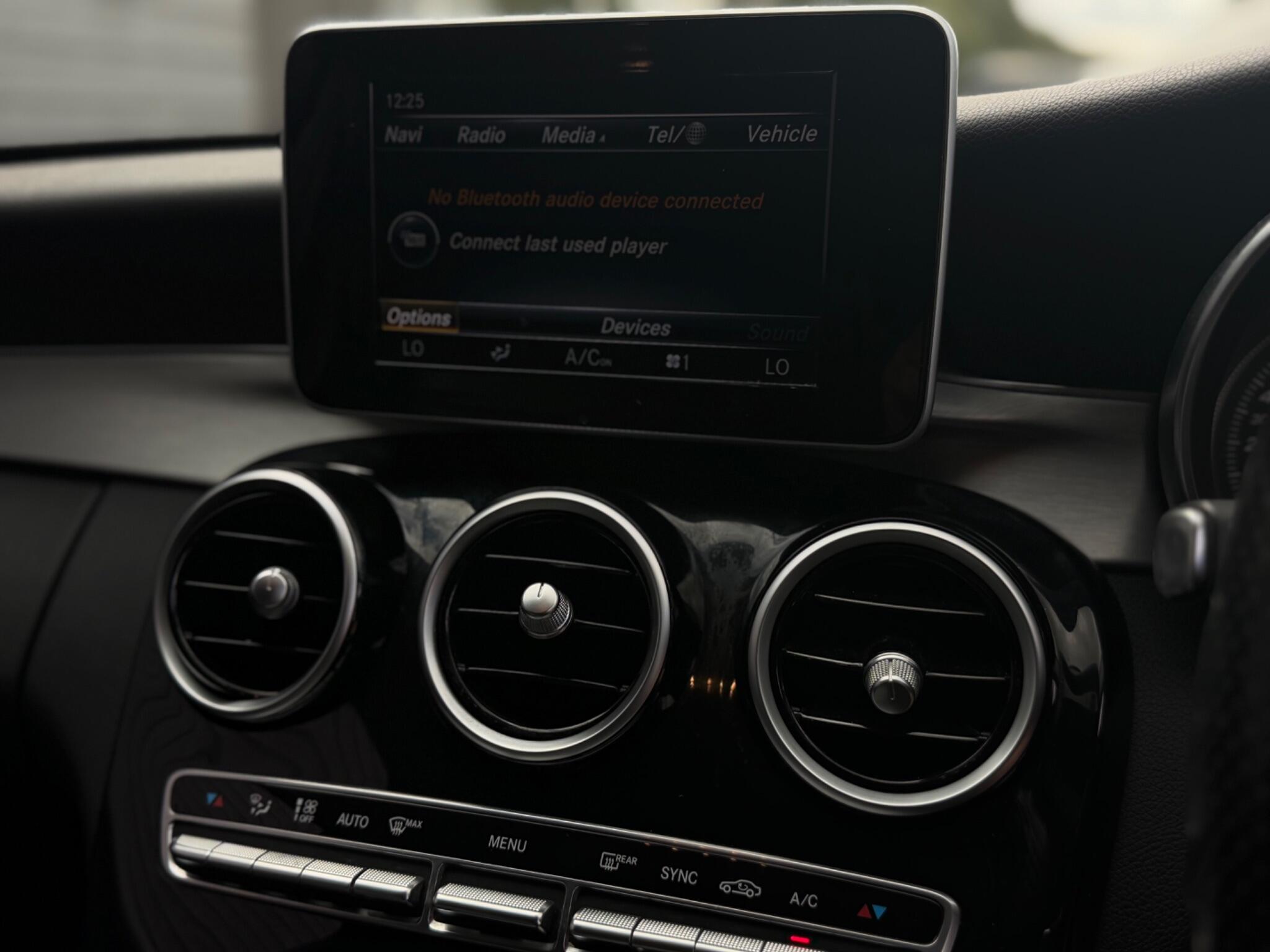 Mercedes-Benz C Class view 17