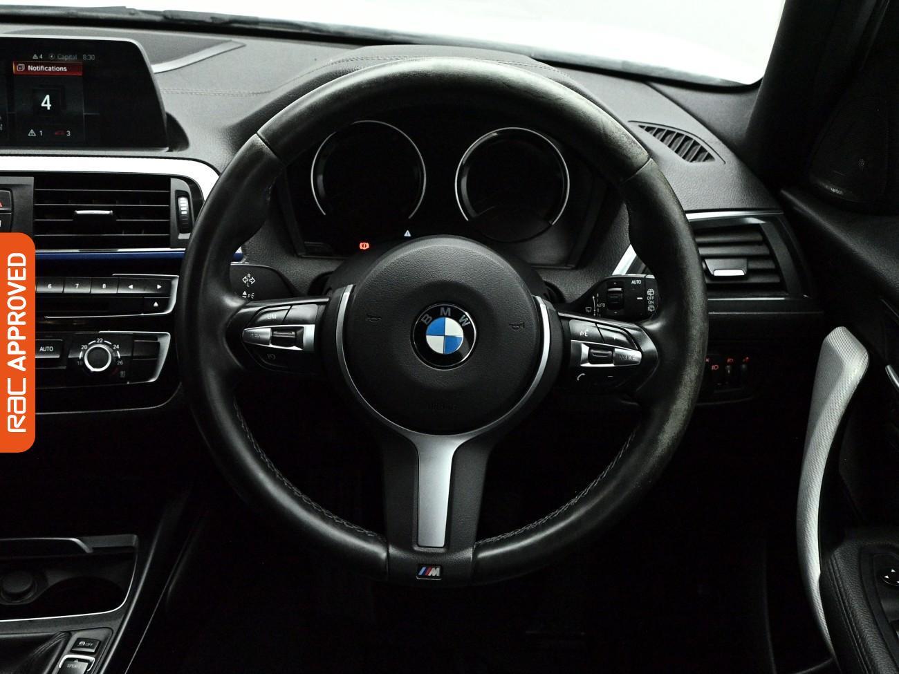 BMW 1 Series view 9