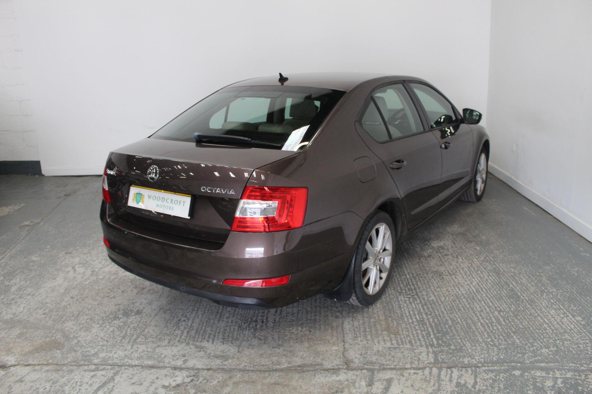 Skoda Octavia view 8
