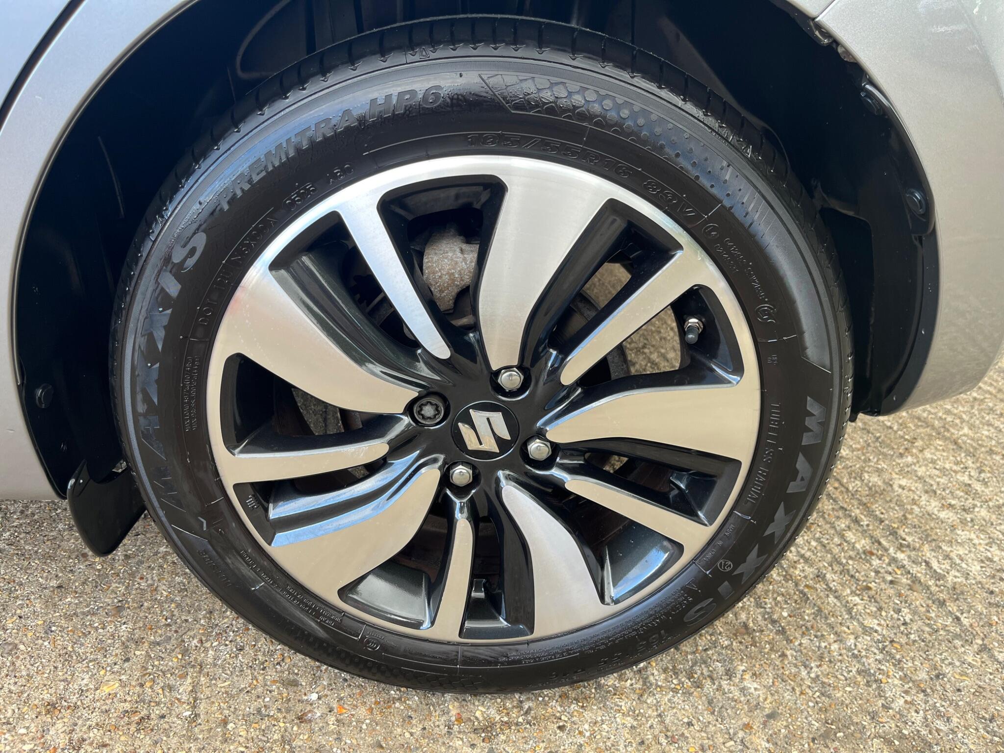 Suzuki Swift view 13