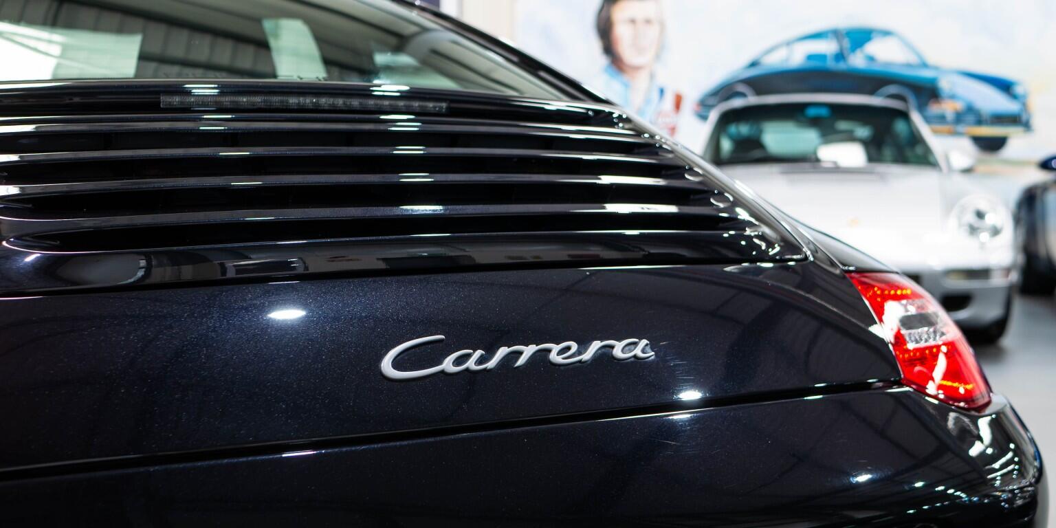 Porsche 911 view 42