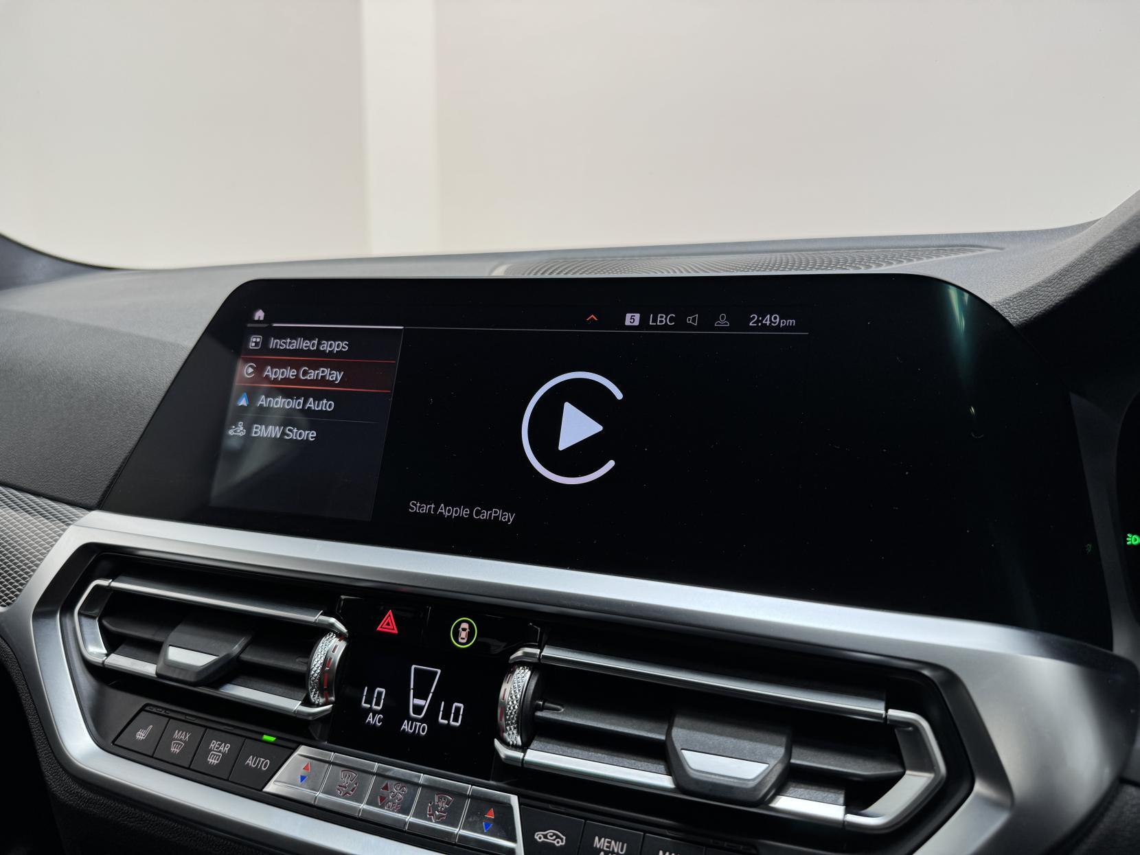 BMW 3 Series view 31