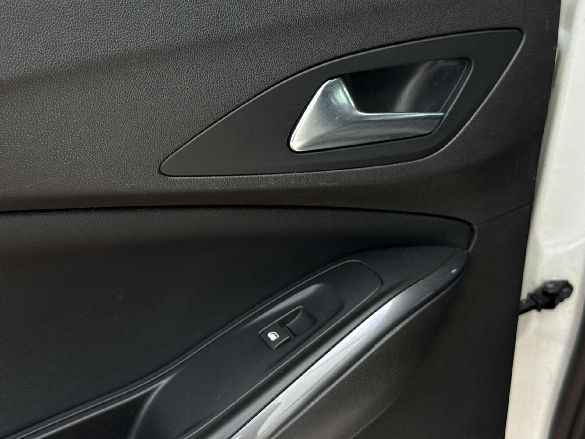 Vauxhall Grandland X view 40