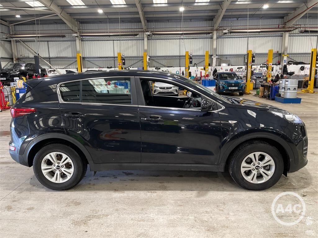 Kia Sportage view 3