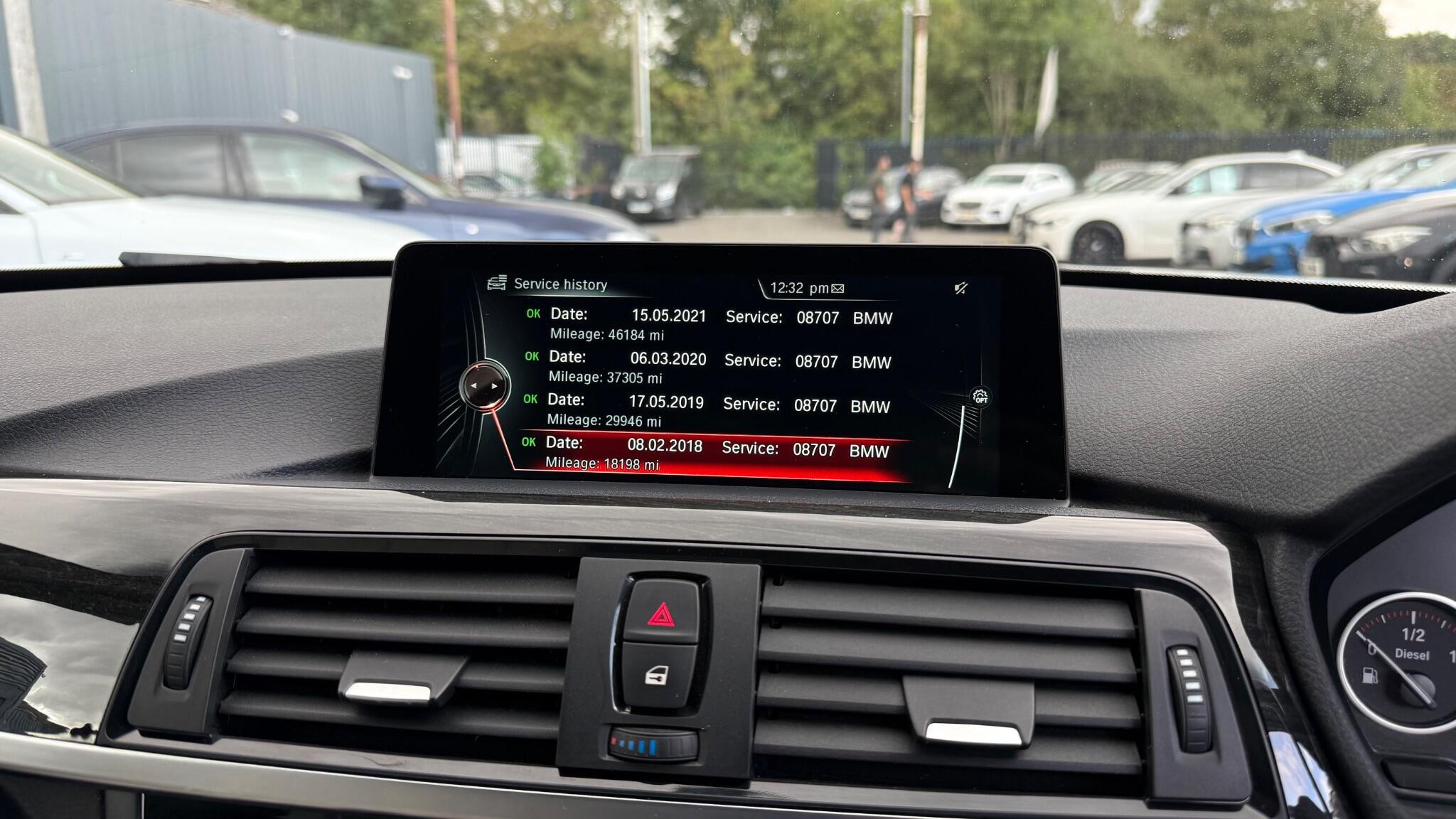 BMW 4 Series view 32