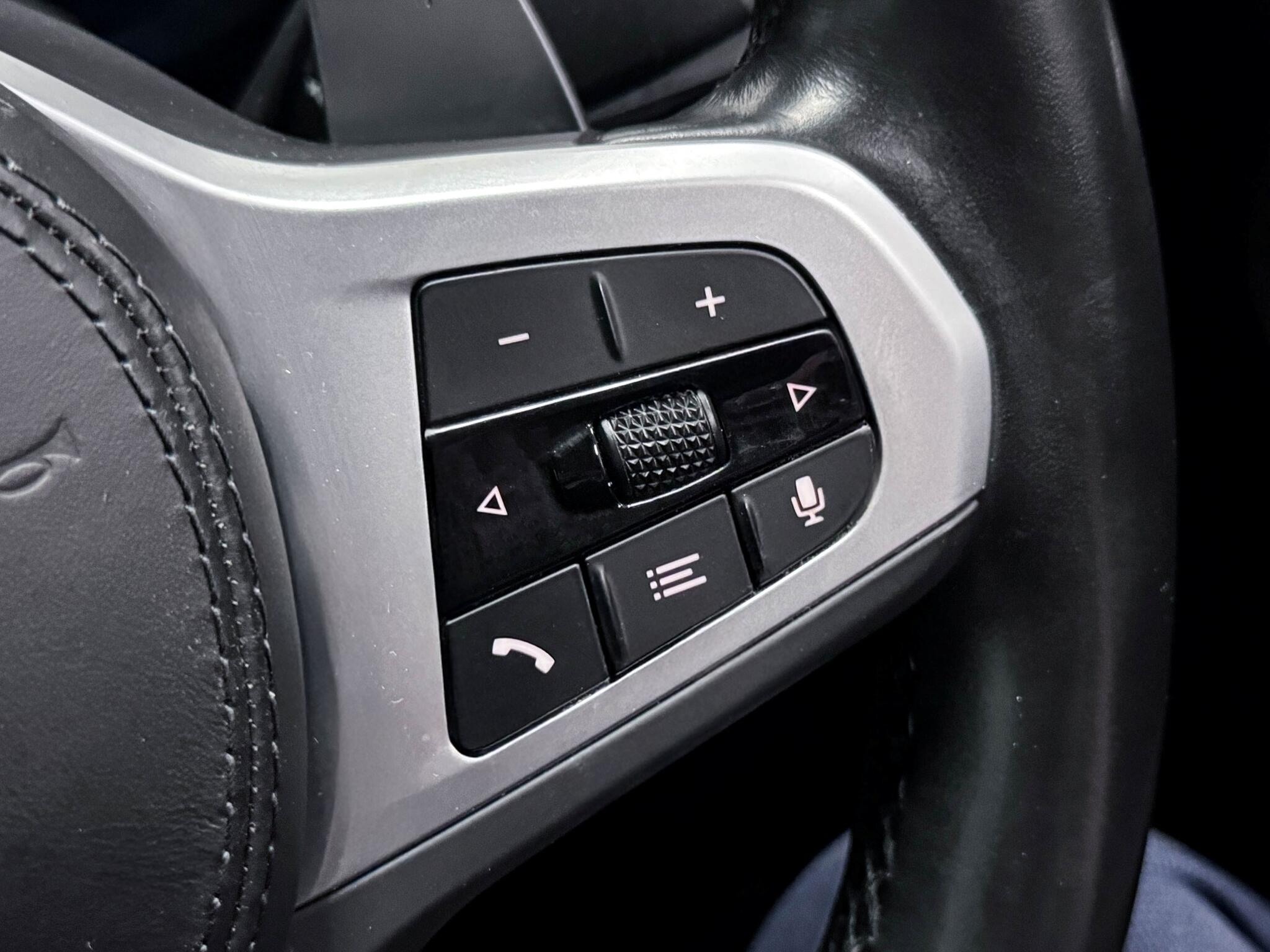 BMW 5 Series view 30