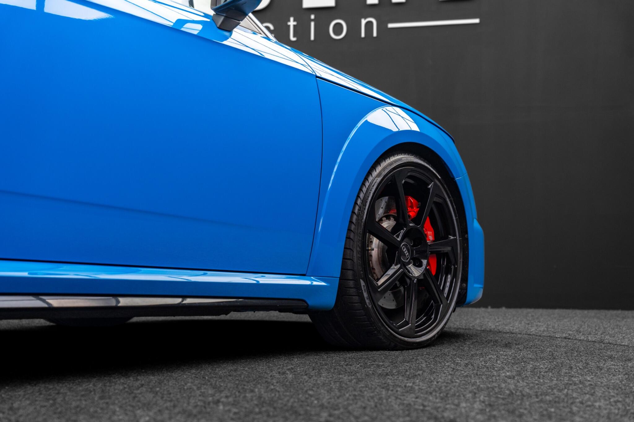 Audi TT RS view 41