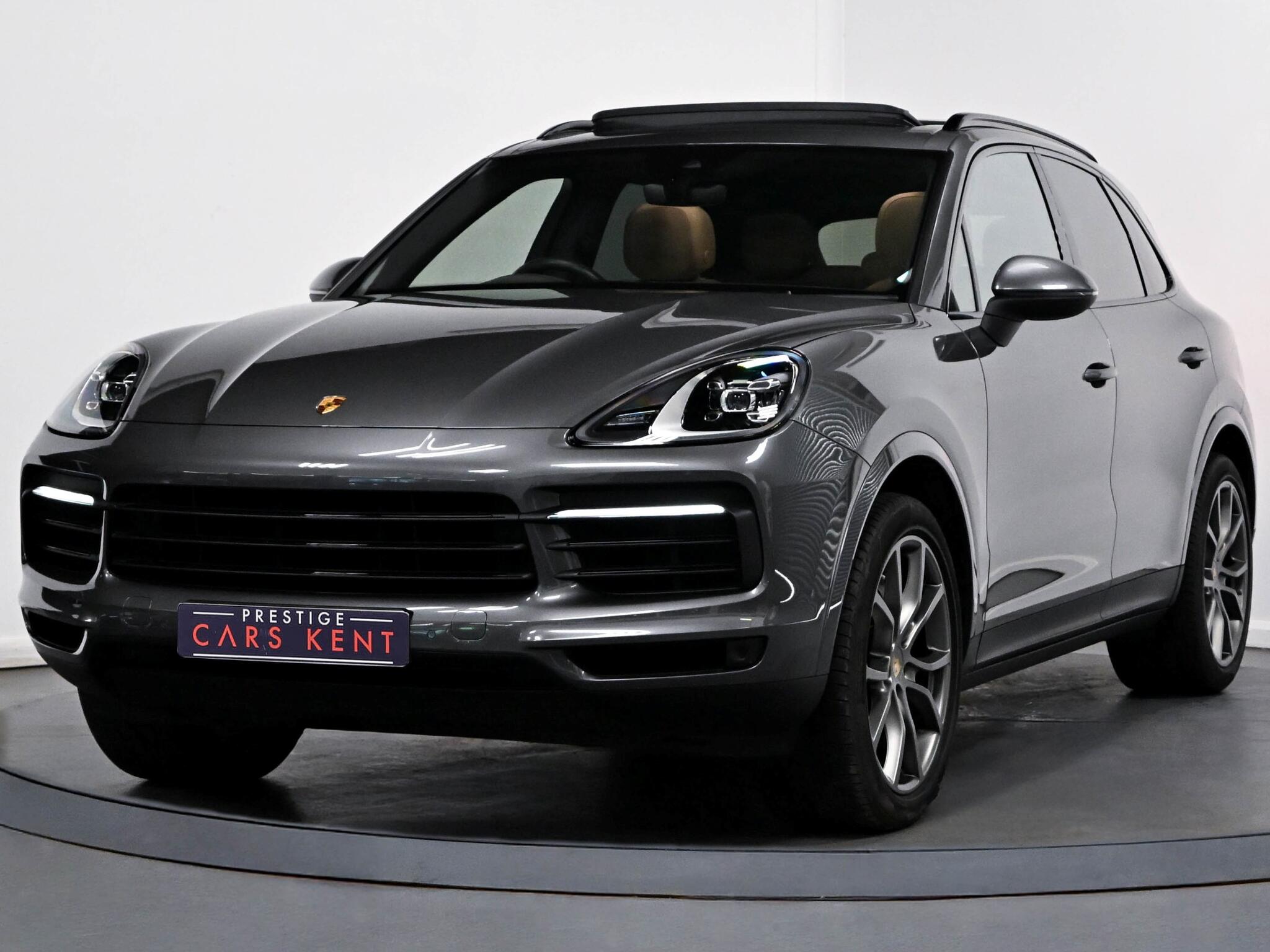 Porsche Cayenne view 6